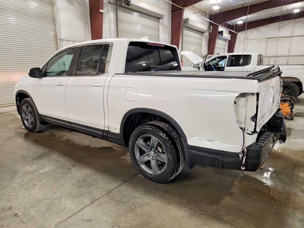 2023 Honda Ridgeline Rtl White vin: 5FPYK3F53PB057748