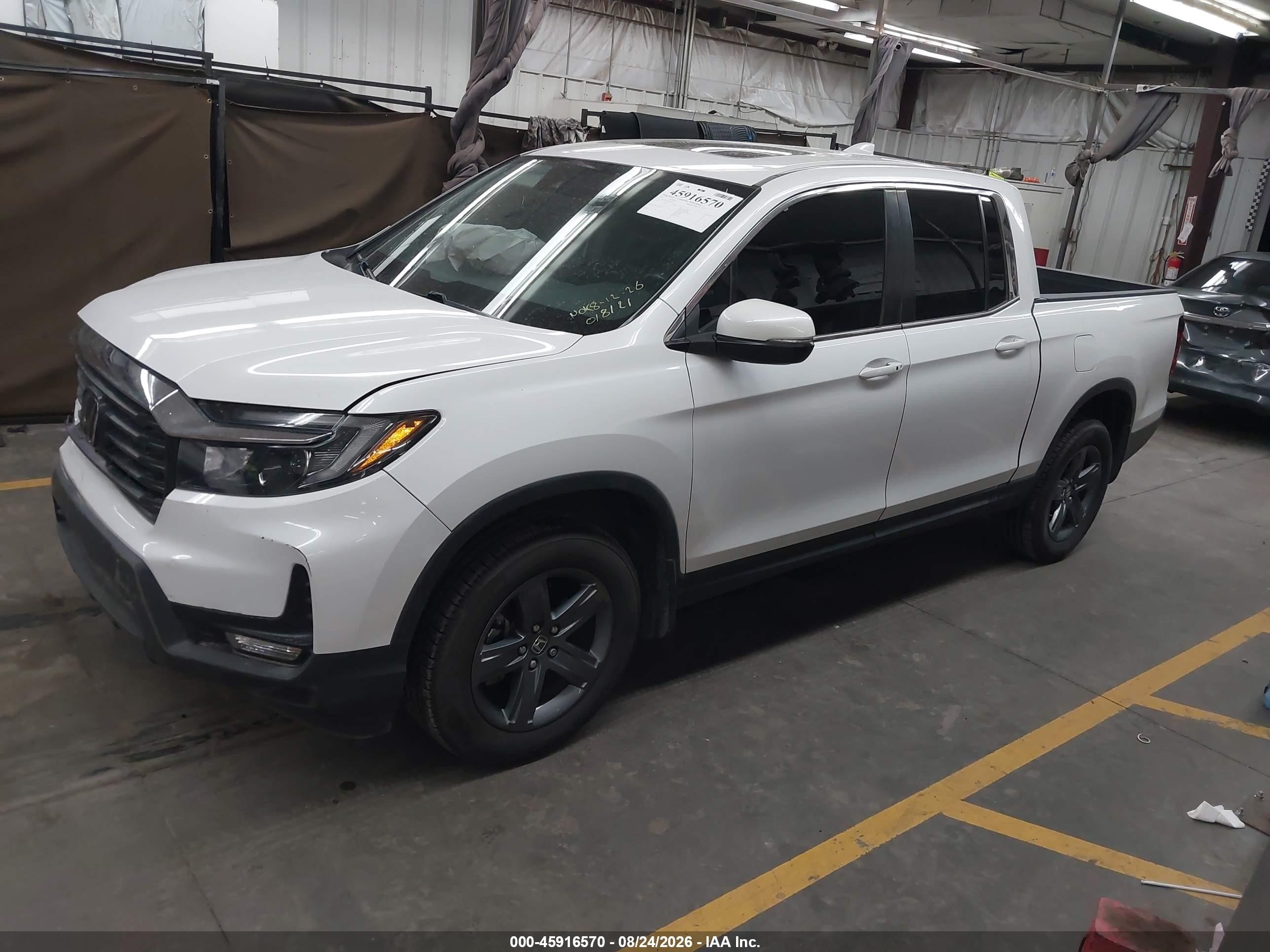 2023 Honda Ridgeline Rtl White vin: 5FPYK3F56PB018121
