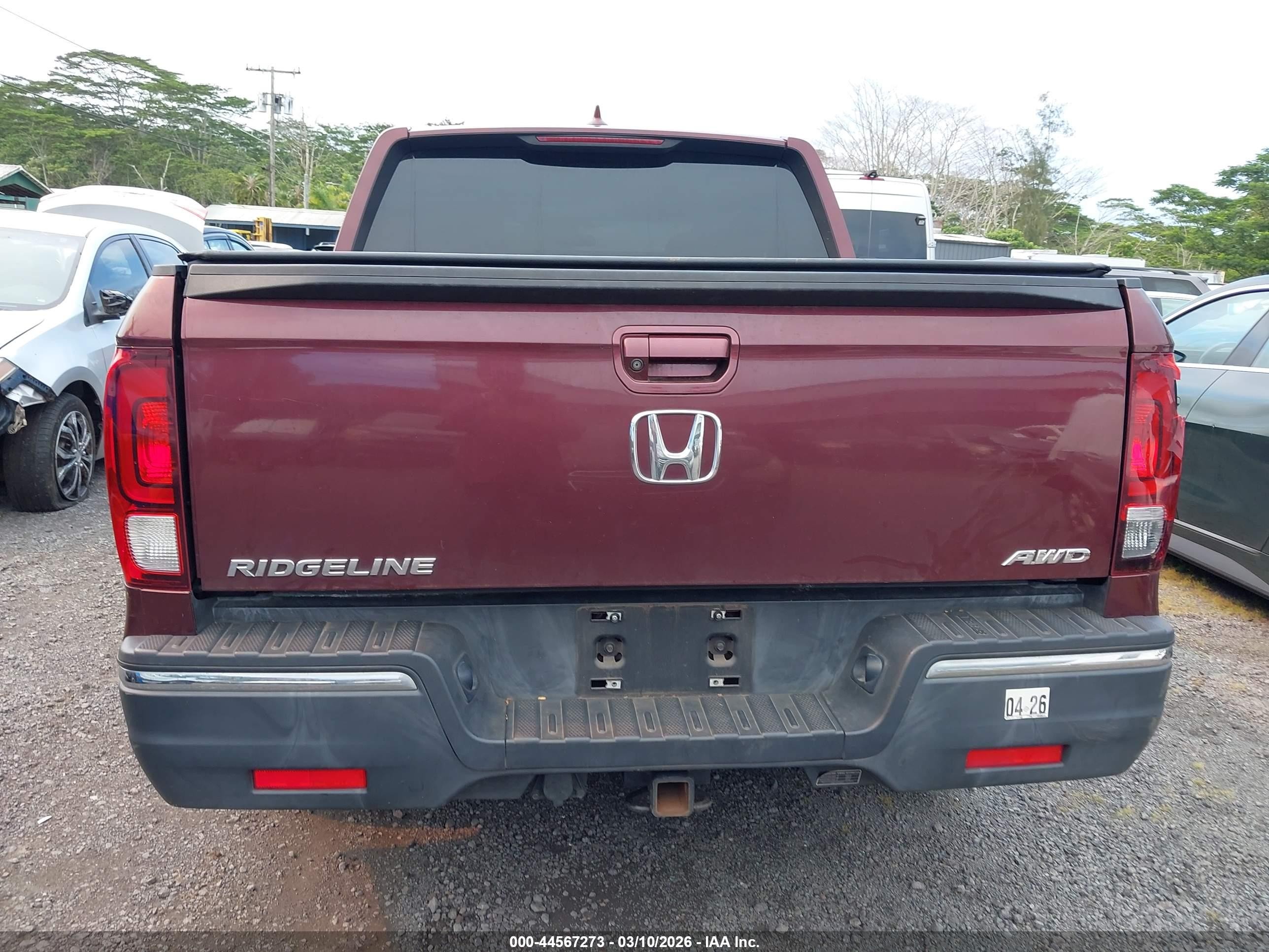 2017 Honda Ridgeline Rtl Burgundy vin: 5FPYK3F57HB006013