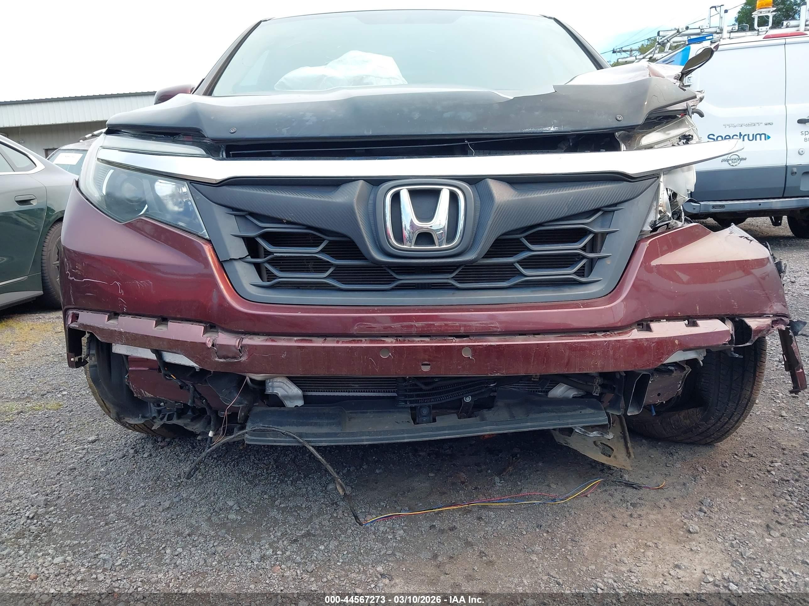 2017 Honda Ridgeline Rtl Burgundy vin: 5FPYK3F57HB006013