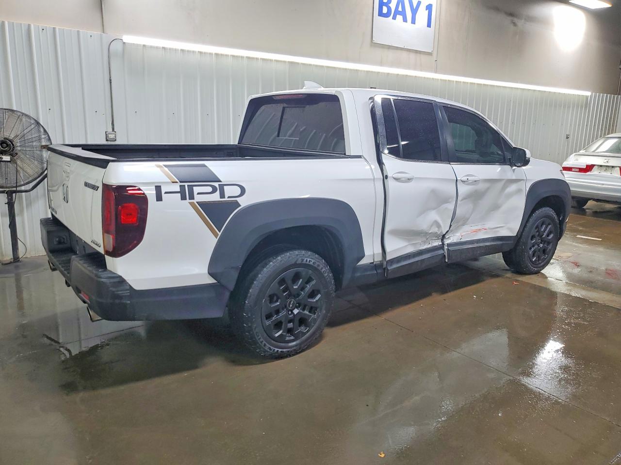 2023 Honda Ridgeline Rtl White vin: 5FPYK3F57PB031458