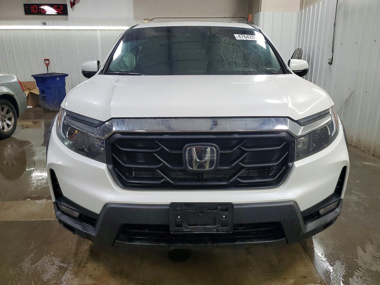 2023 Honda Ridgeline Rtl White vin: 5FPYK3F57PB031458