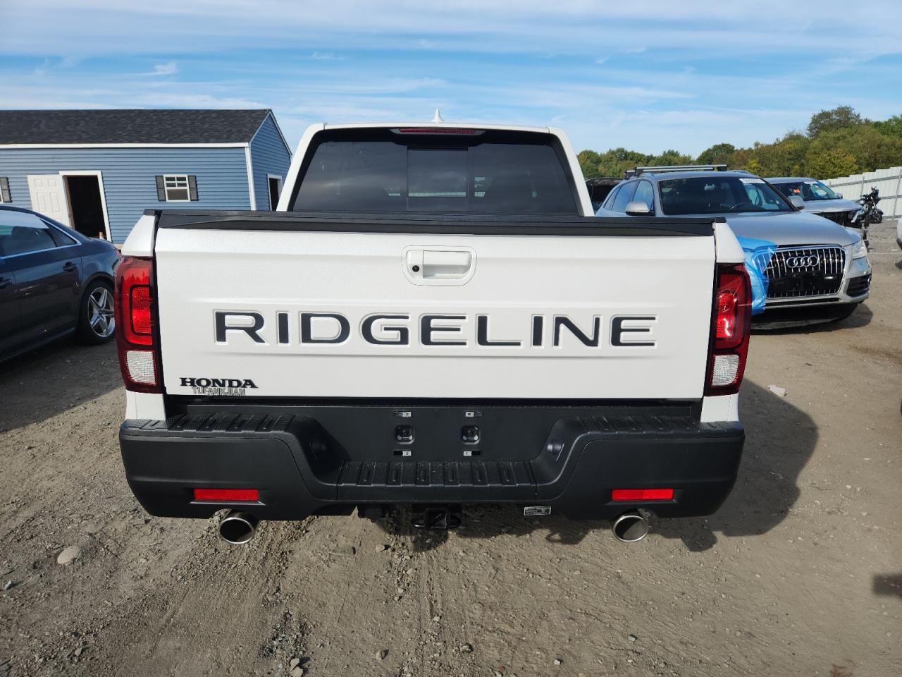 2025 Honda Ridgeline Rtl White vin: 5FPYK3F57SB032490