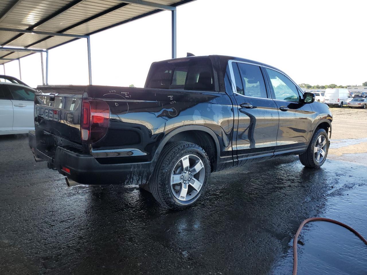2025 Honda Ridgeline Rtl Black vin: 5FPYK3F58SB036774 Damage: Right Bed Side, Dent(S) W/No Paint Dmg, 6 To 7 Inches
