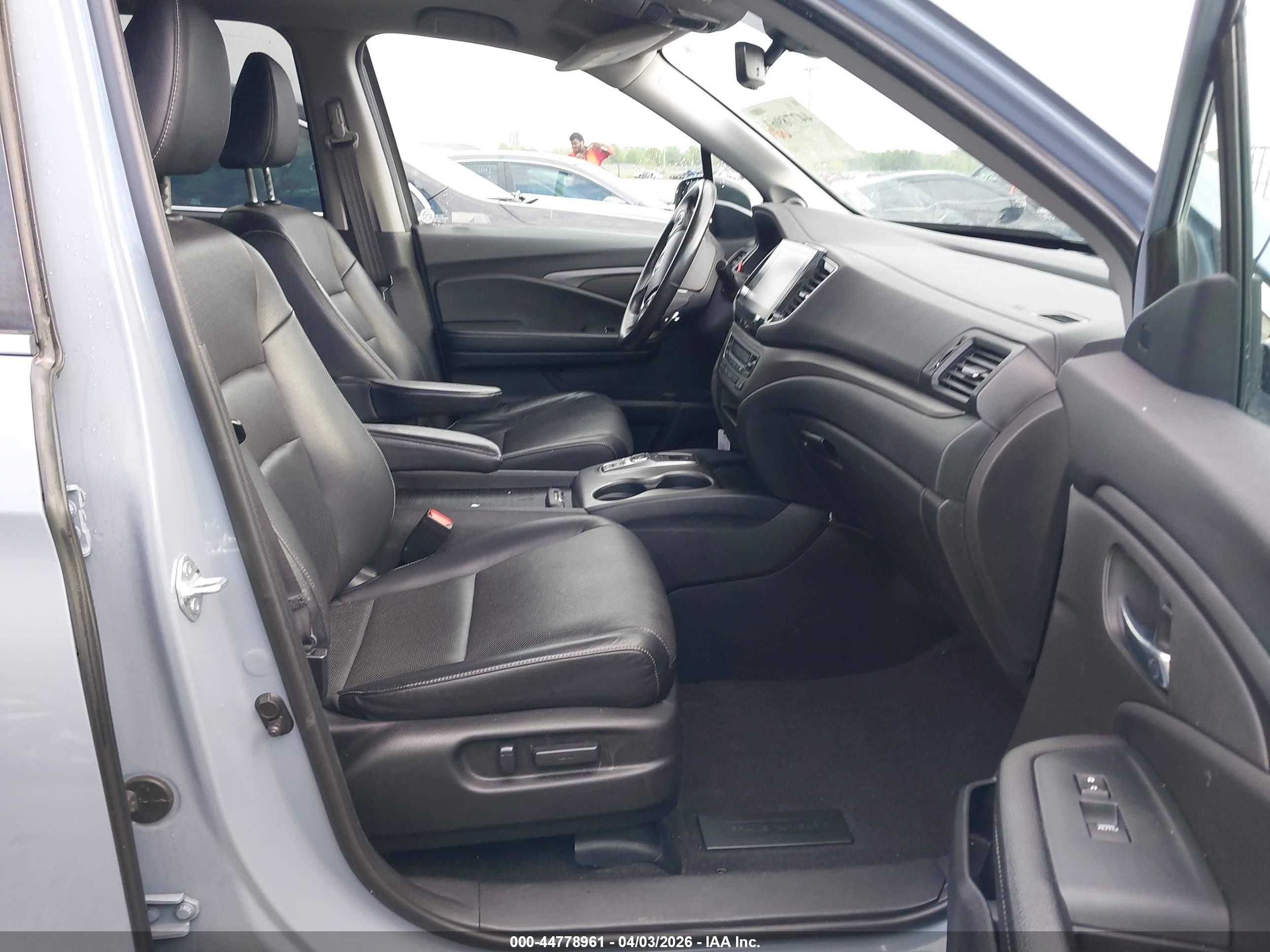 2022 Honda Ridgeline Rtl Blue vin: 5FPYK3F59NB031670