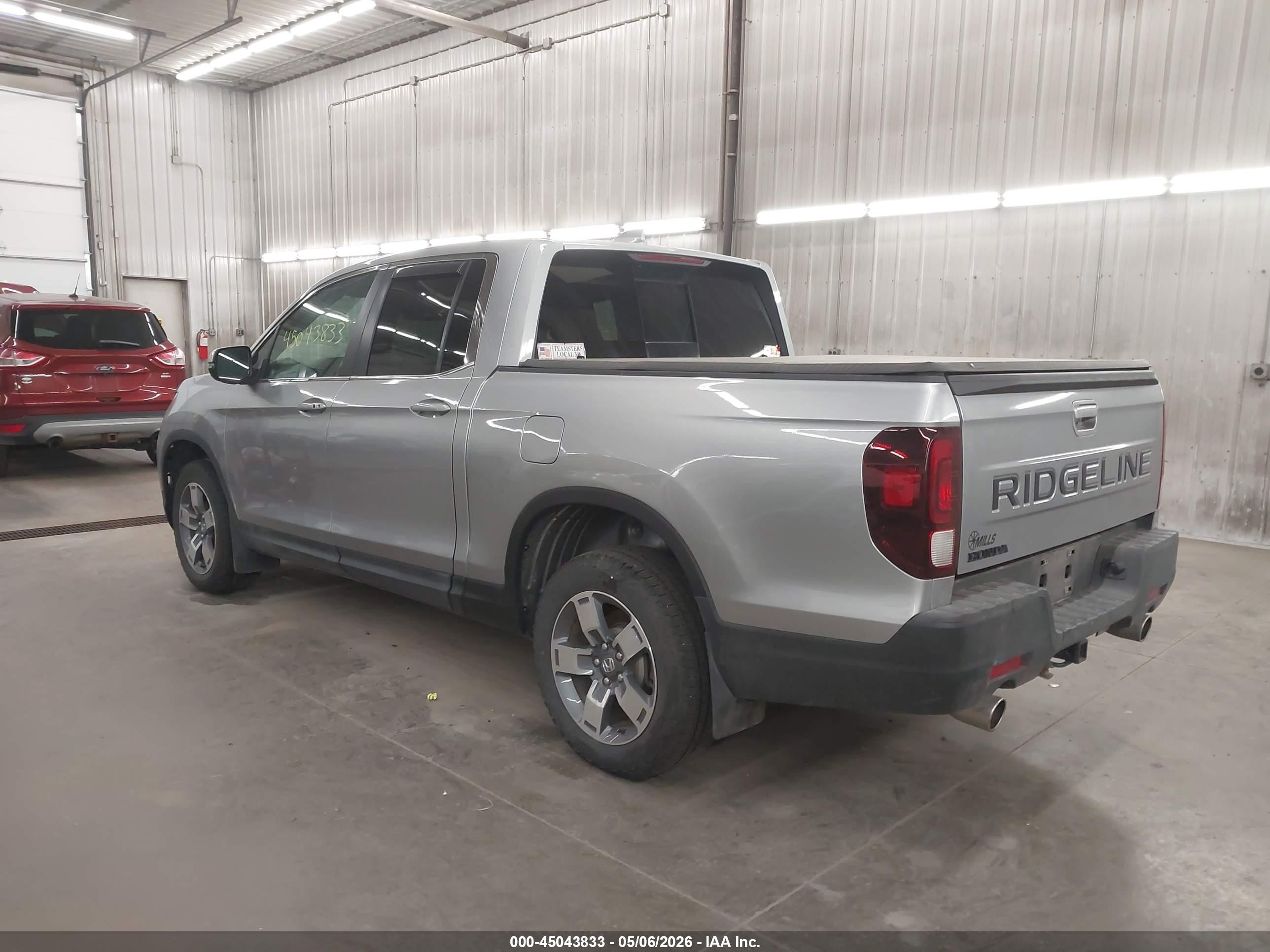 2024 Honda Ridgeline Rtl Серебряный vin: 5FPYK3F5XRB020294