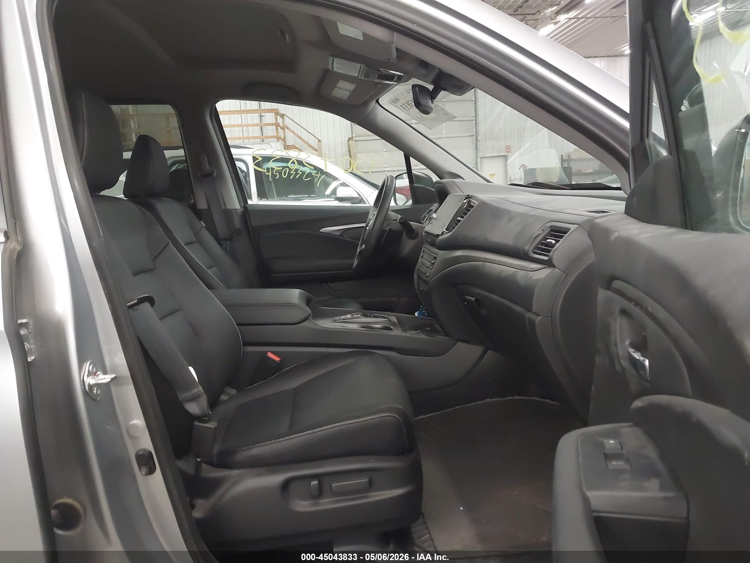 2024 Honda Ridgeline Rtl Серебряный vin: 5FPYK3F5XRB020294