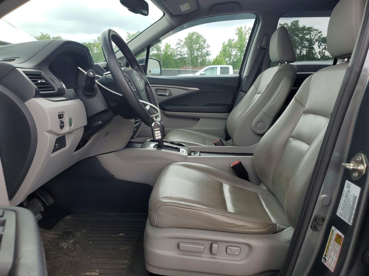 2019 Honda Ridgeline Rtl Gray vin: 5FPYK3F60KB025969