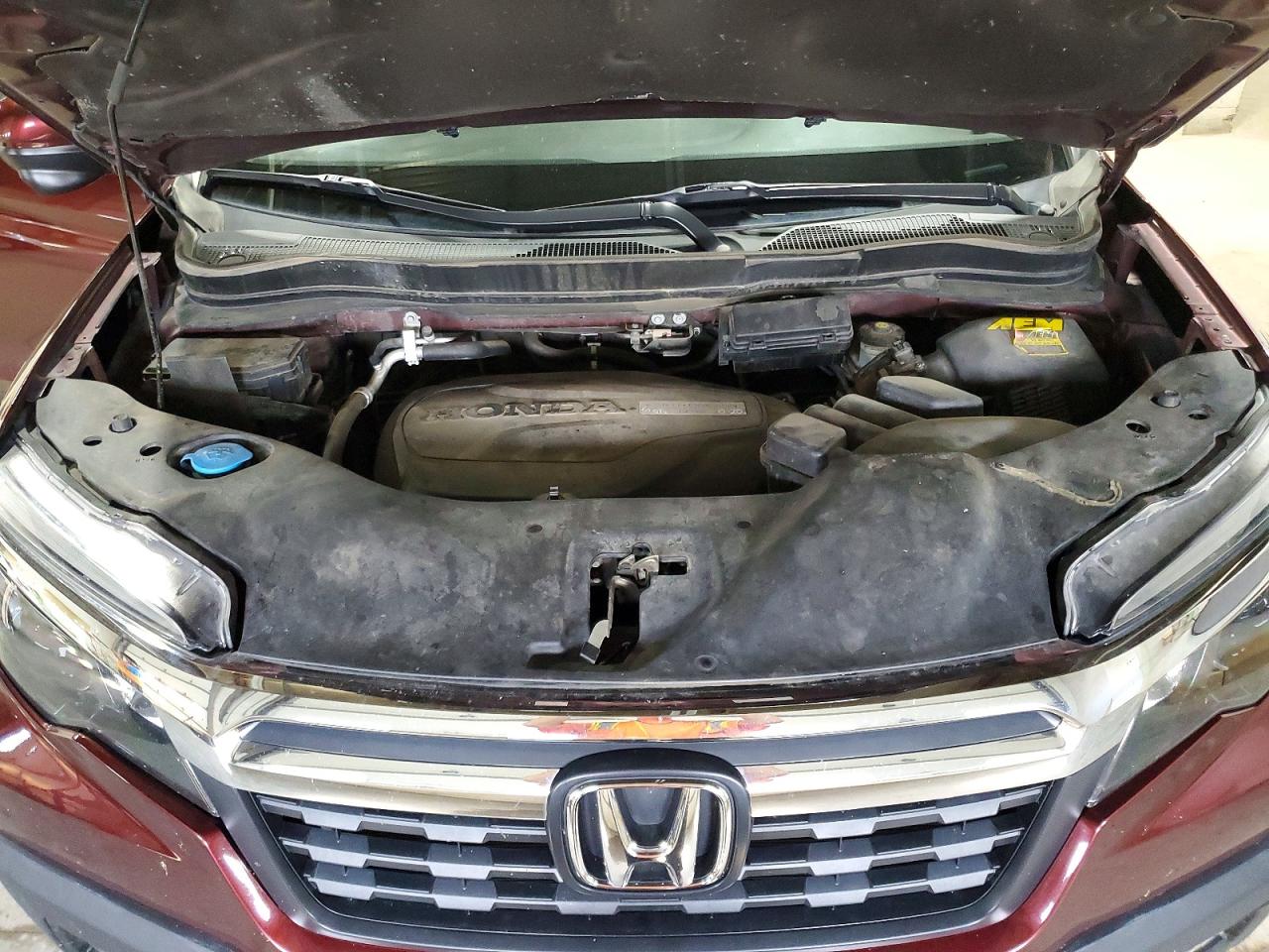 2019 Honda Ridgeline Rtl Burgundy vin: 5FPYK3F64KB018930