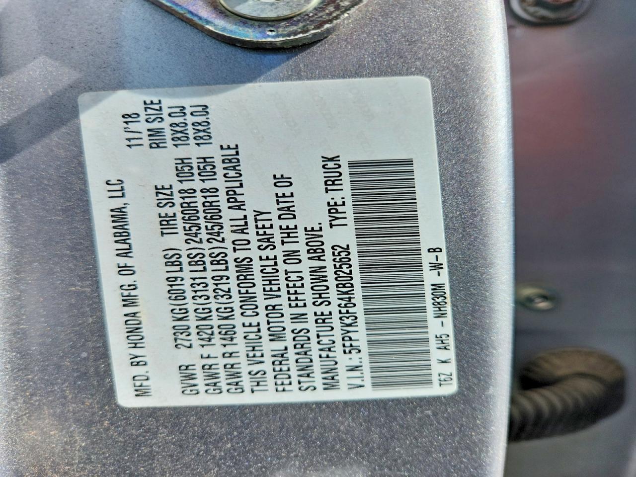 2019 Honda Ridgeline Rtl Silver vin: 5FPYK3F64KB025652