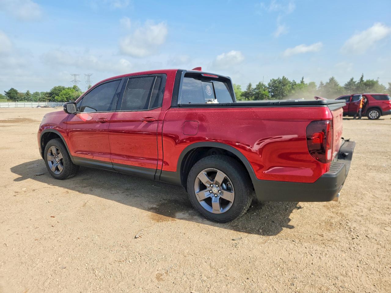 2024 Honda Ridgeline Trail Sport Red vin: 5FPYK3F65RB000057