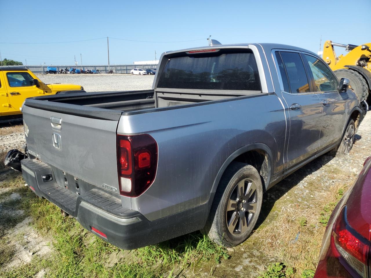 2018 Honda Ridgeline Rtl Серебряный vin: 5FPYK3F6XJB005758