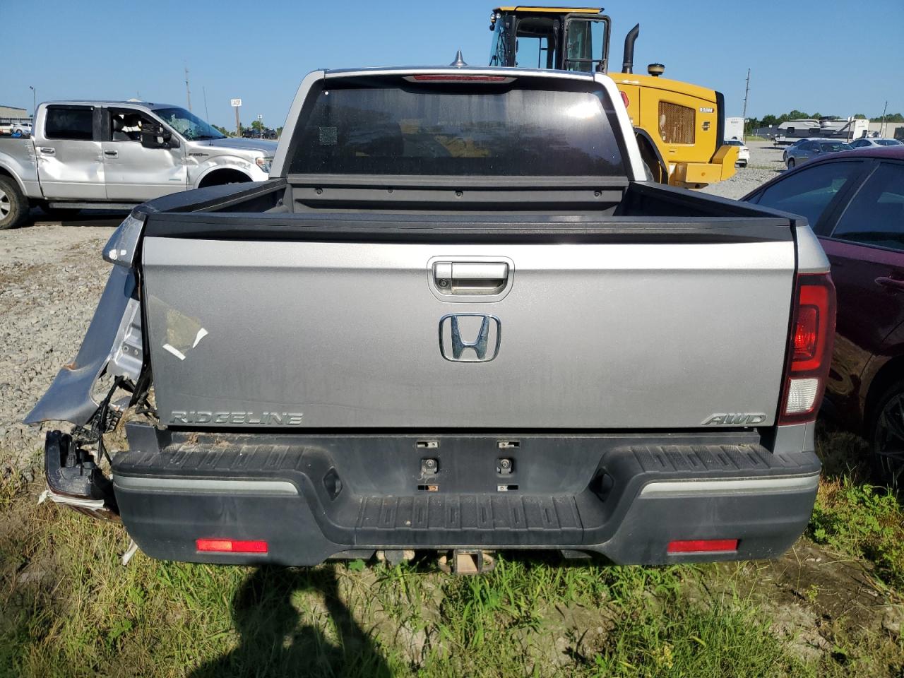 2018 Honda Ridgeline Rtl Серебряный vin: 5FPYK3F6XJB005758