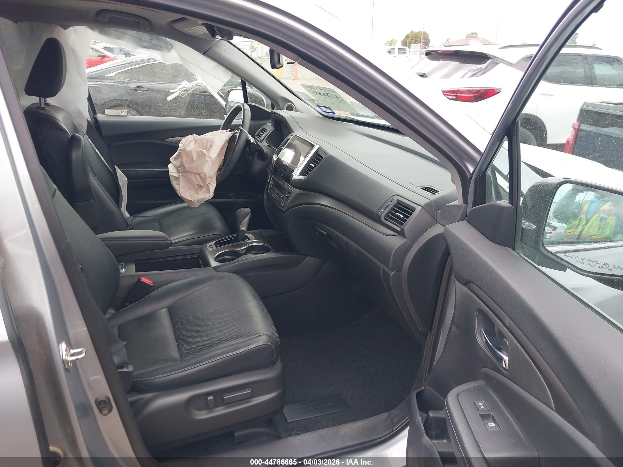 2019 Honda Ridgeline Rtl-t Silver vin: 5FPYK3F6XKB033870