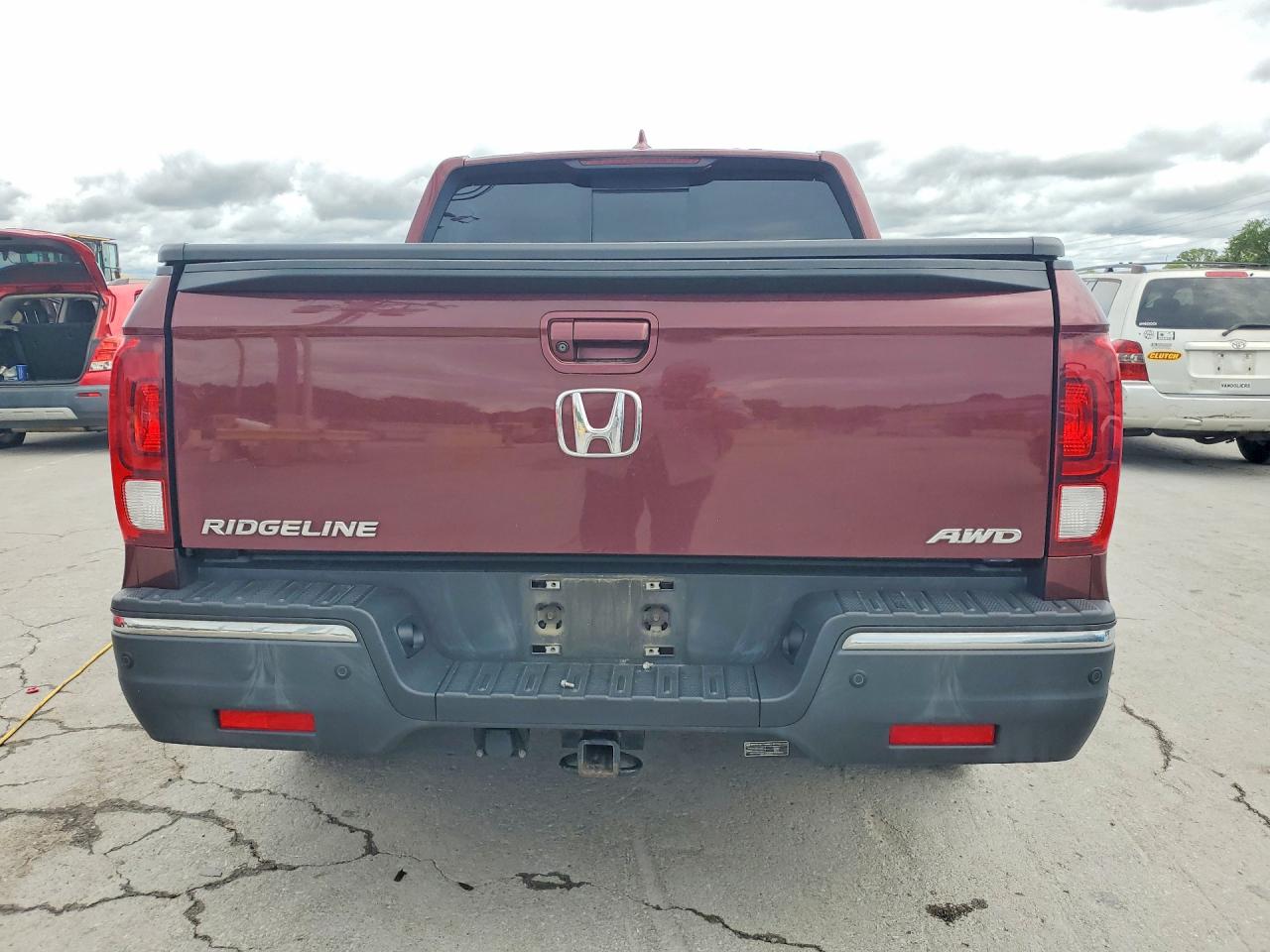 2019 Honda Ridgeline Rtl Maroon vin: 5FPYK3F72KB012410