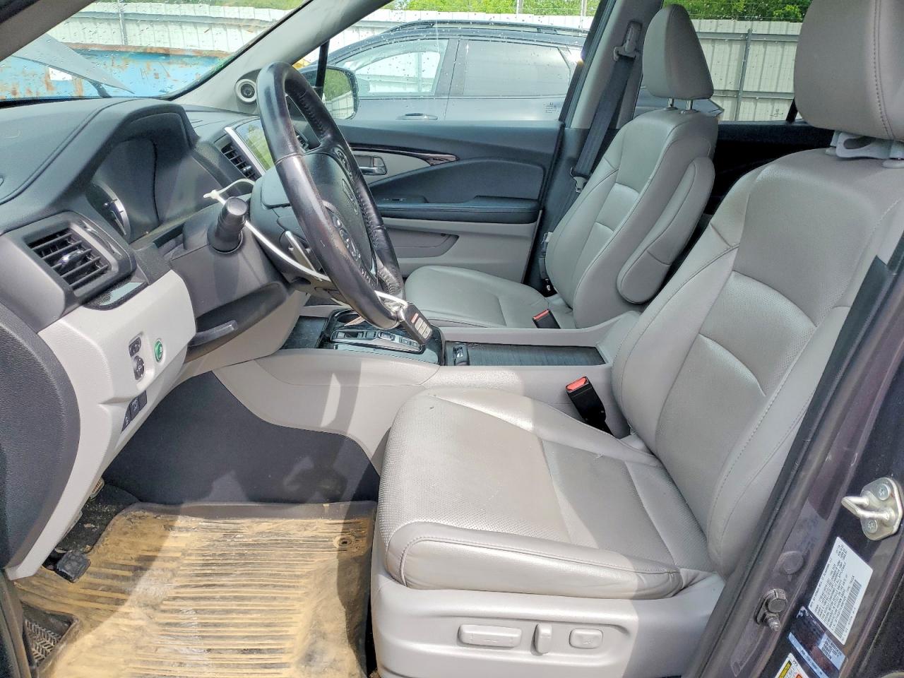 2020 Honda Ridgeline Rtl Gray vin: 5FPYK3F72LB001425
