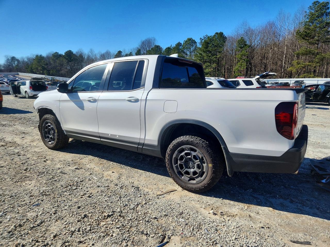 2025 Honda Ridgeline Trail Sport White vin: 5FPYK3F72SB035878