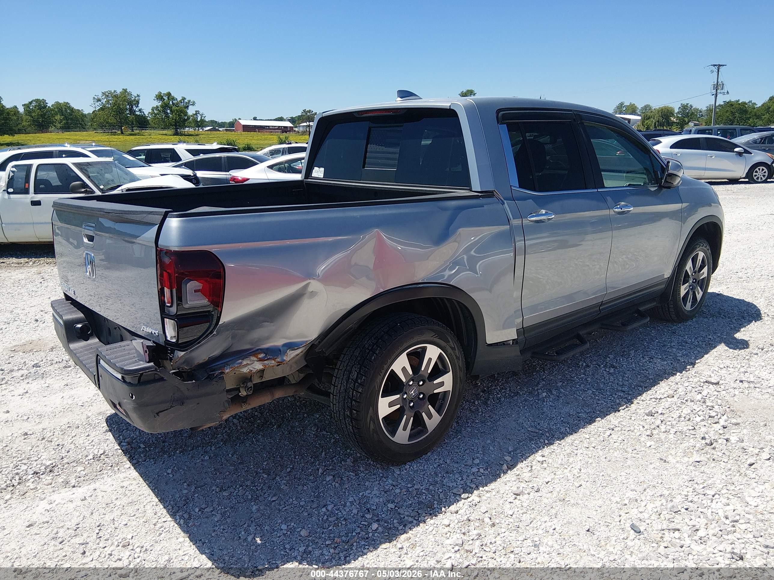 2019 Honda Ridgeline Rtl-e Серебряный vin: 5FPYK3F76KB016833