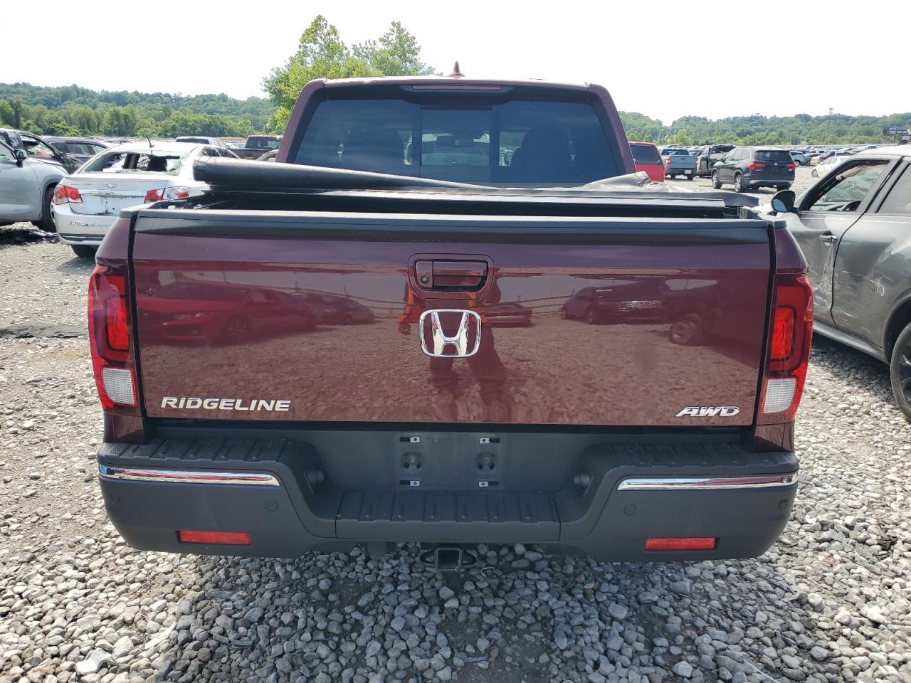 2020 Honda Ridgeline Burgundy vin: 5FPYK3F77LB001629