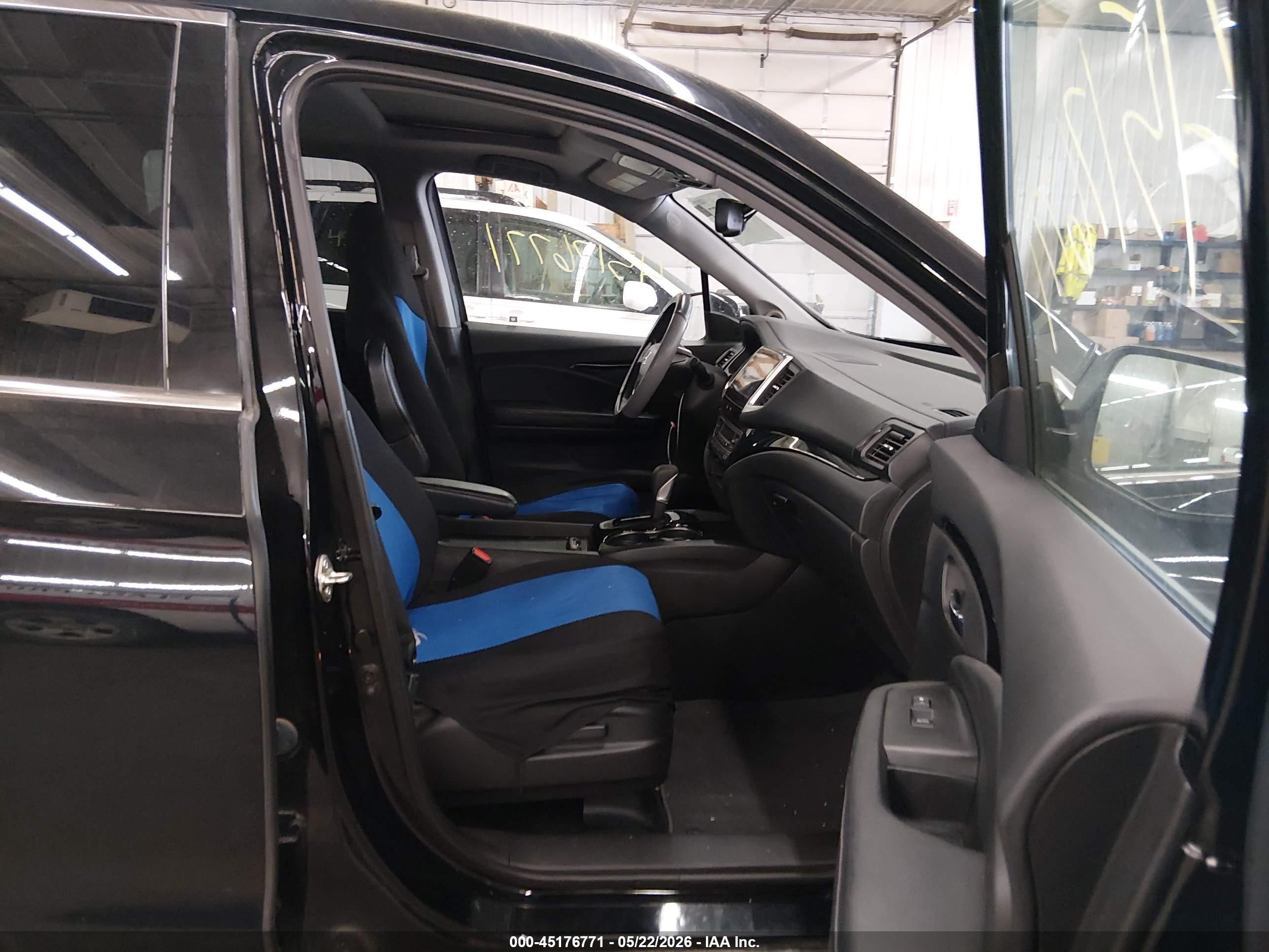 2017 Honda Ridgeline Rtl-e Черный vin: 5FPYK3F78HB037868