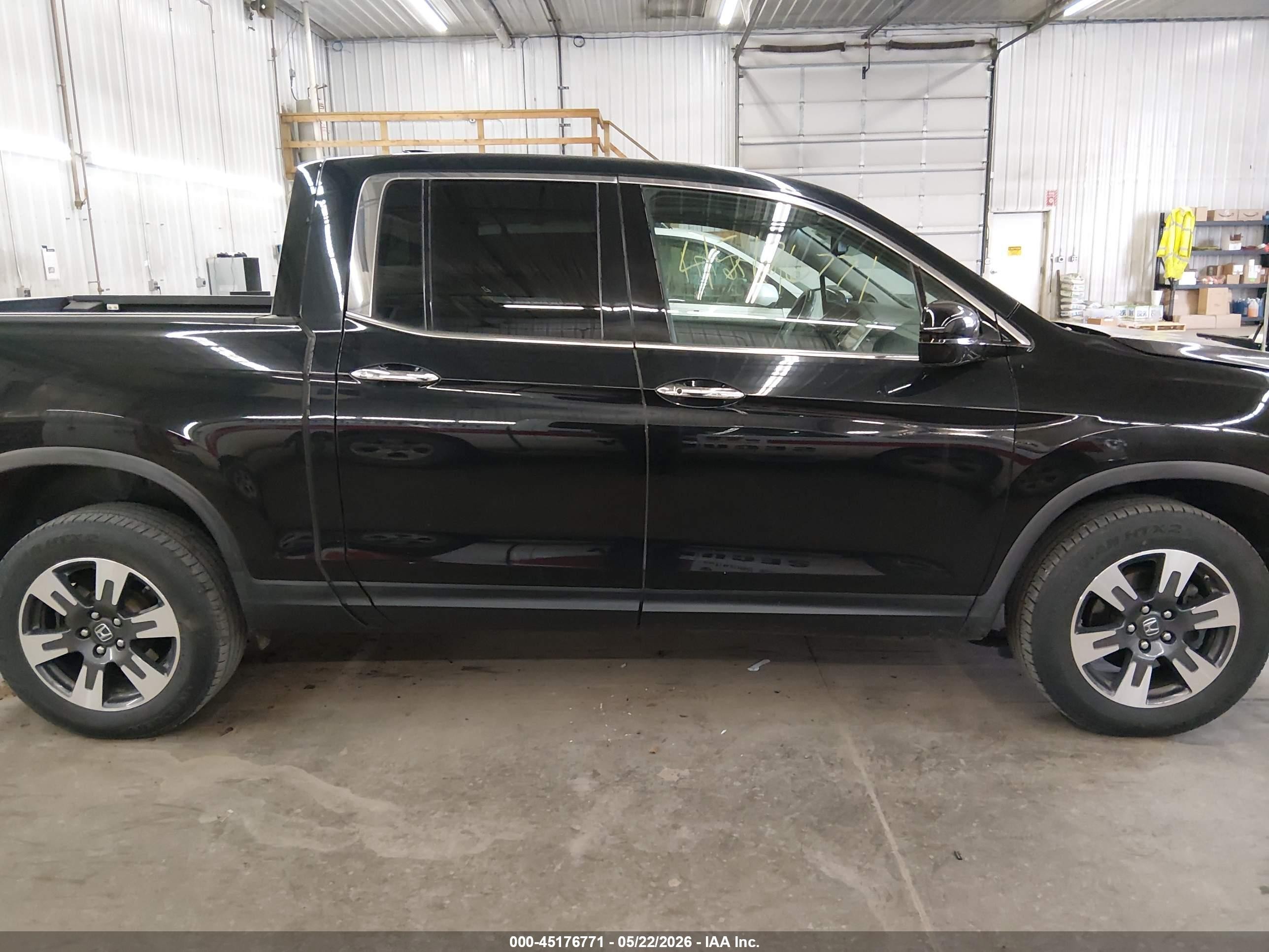 2017 Honda Ridgeline Rtl-e Черный vin: 5FPYK3F78HB037868