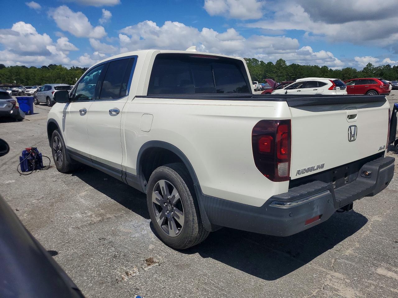 2019 Honda Ridgeline Rtl White vin: 5FPYK3F78KB005669