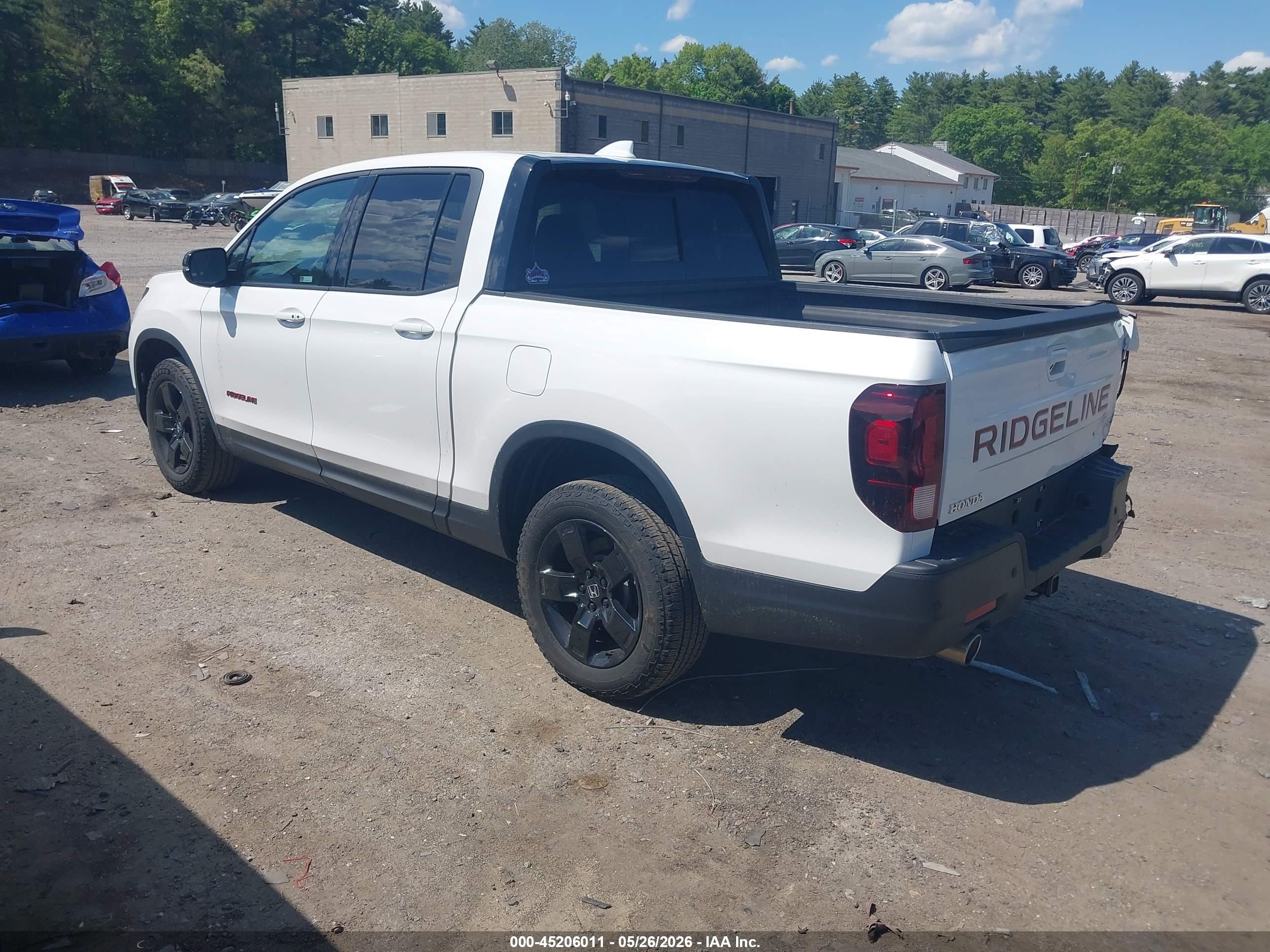 2024 Honda Ridgeline Black Edition White vin: 5FPYK3F84RB001363