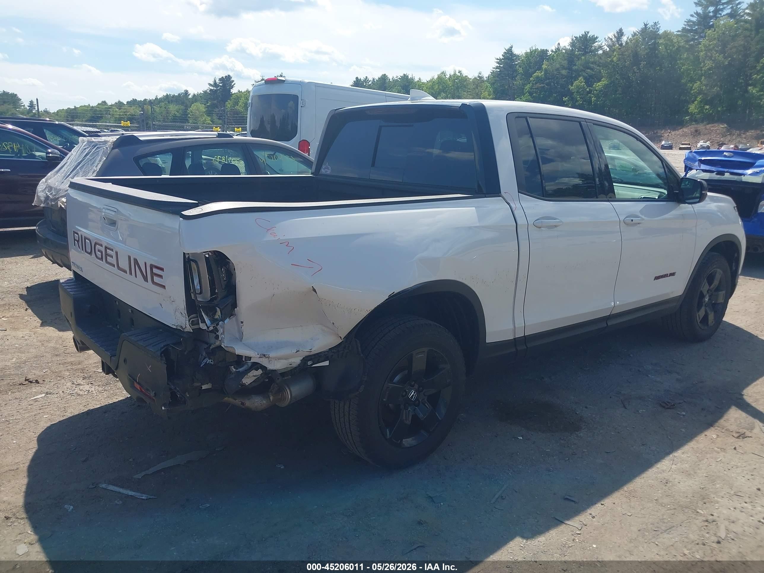 2024 Honda Ridgeline Black Edition White vin: 5FPYK3F84RB001363
