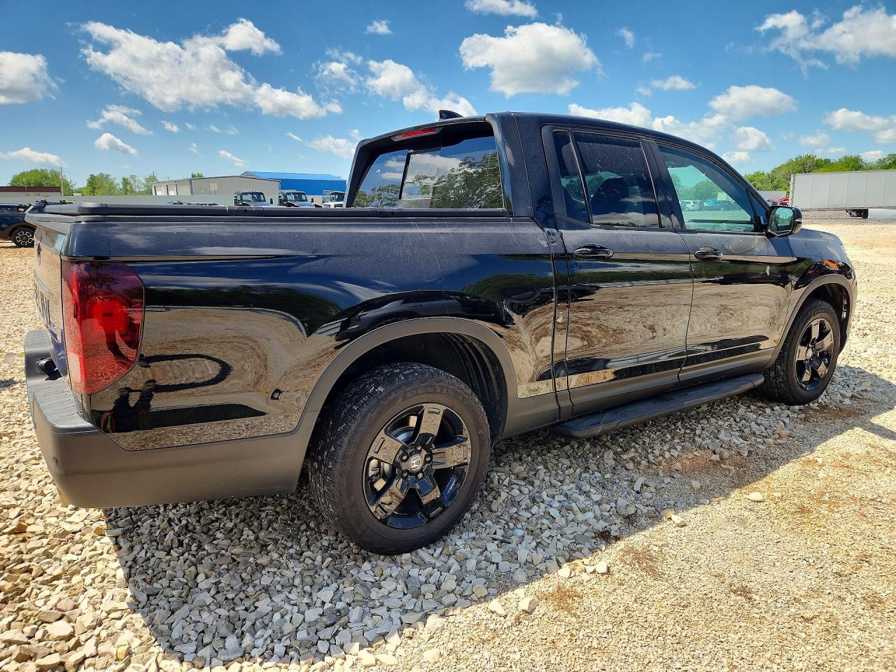 2025 Honda Ridgeline Black Edition Black vin: 5FPYK3F87SB031091