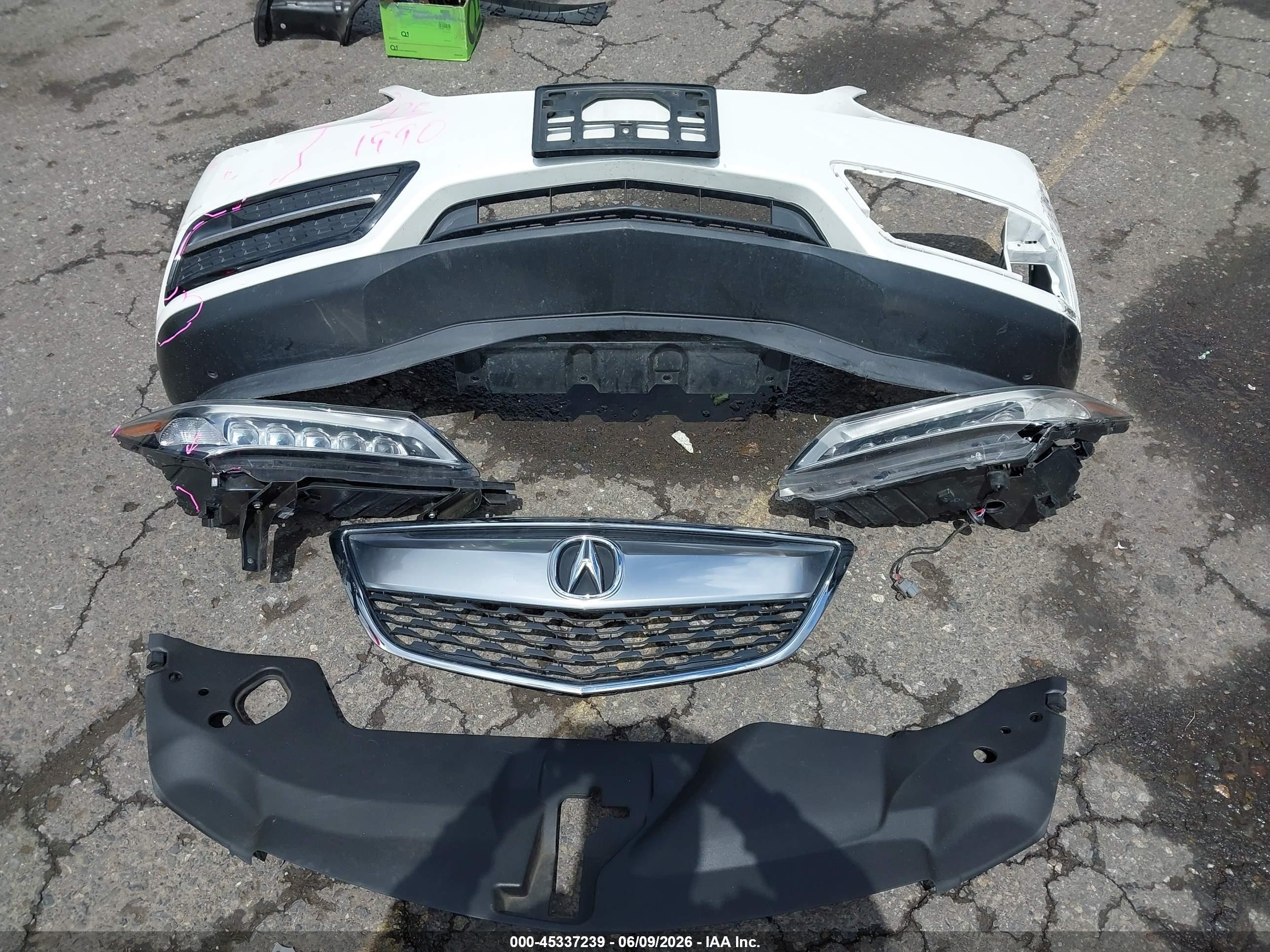 2015 Acura Mdx   White vin: 5FRYD3H20FB001494