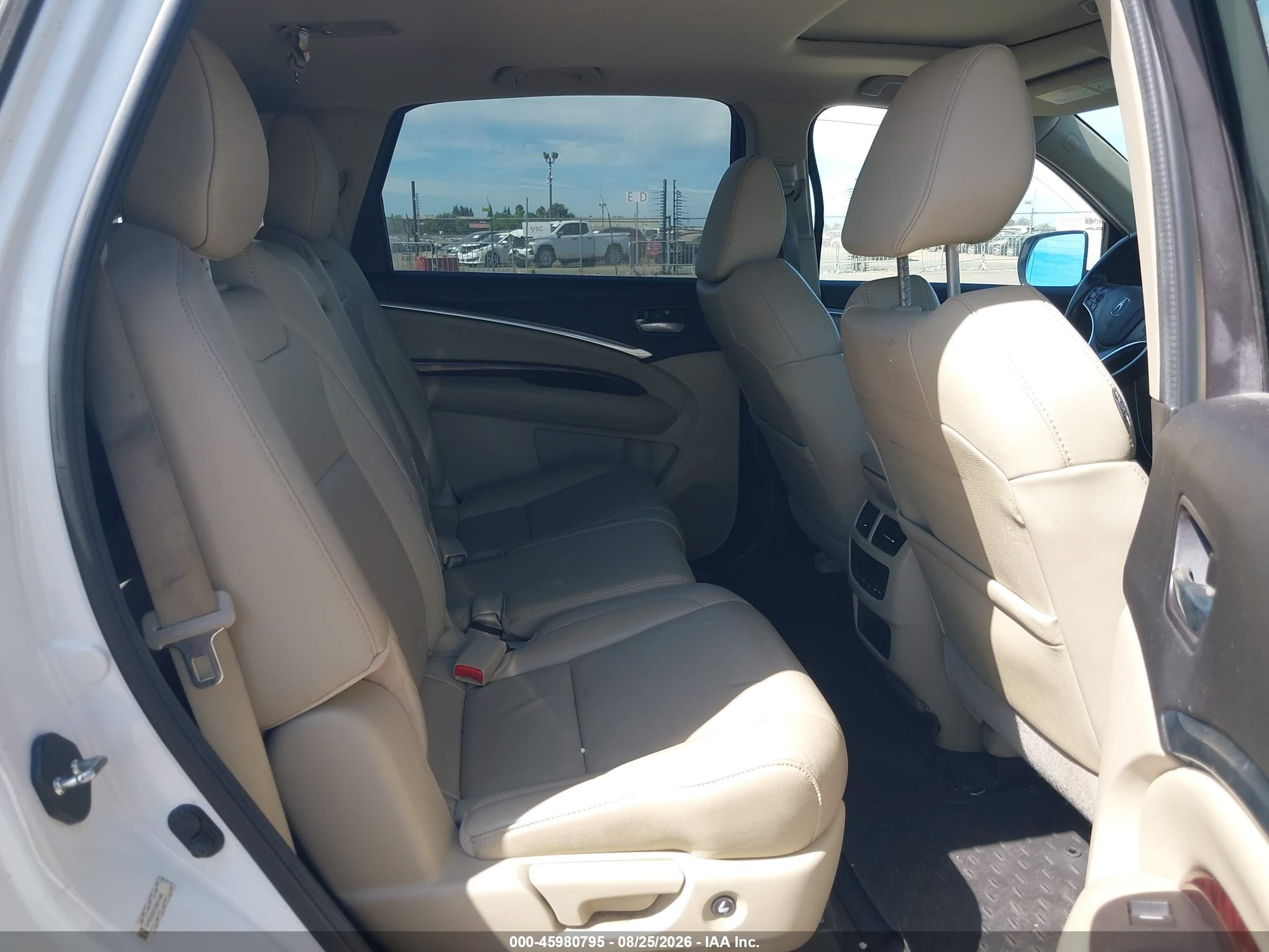 2014 Acura Mdx   White vin: 5FRYD3H27EB014404