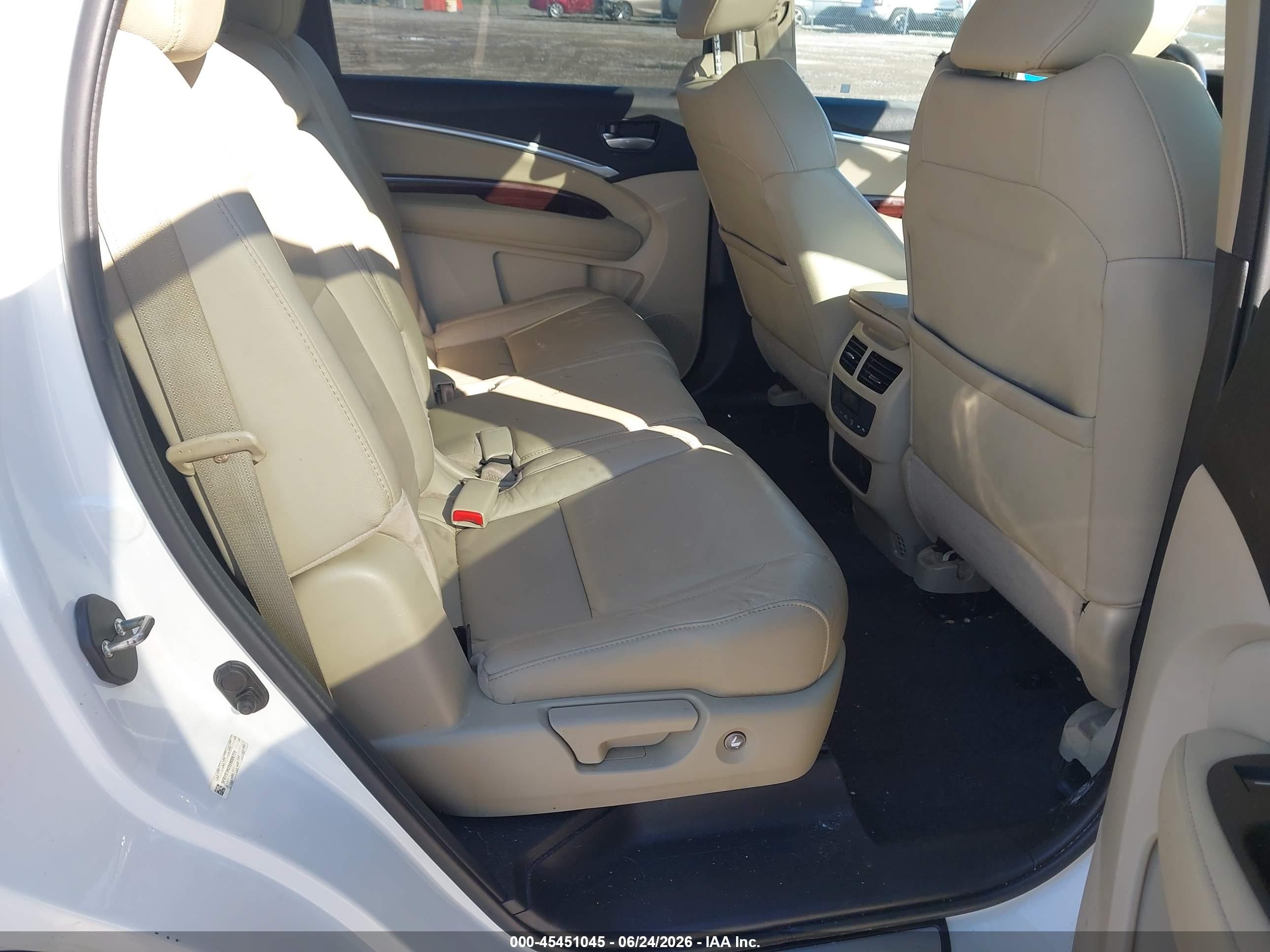 2014 Acura Mdx   White vin: 5FRYD3H28EB006778