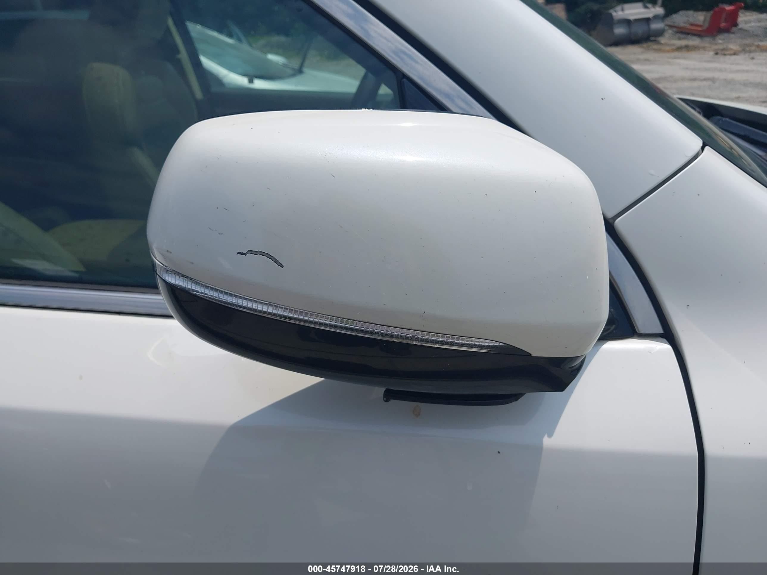 2014 Acura Mdx   White vin: 5FRYD3H2XEB007432