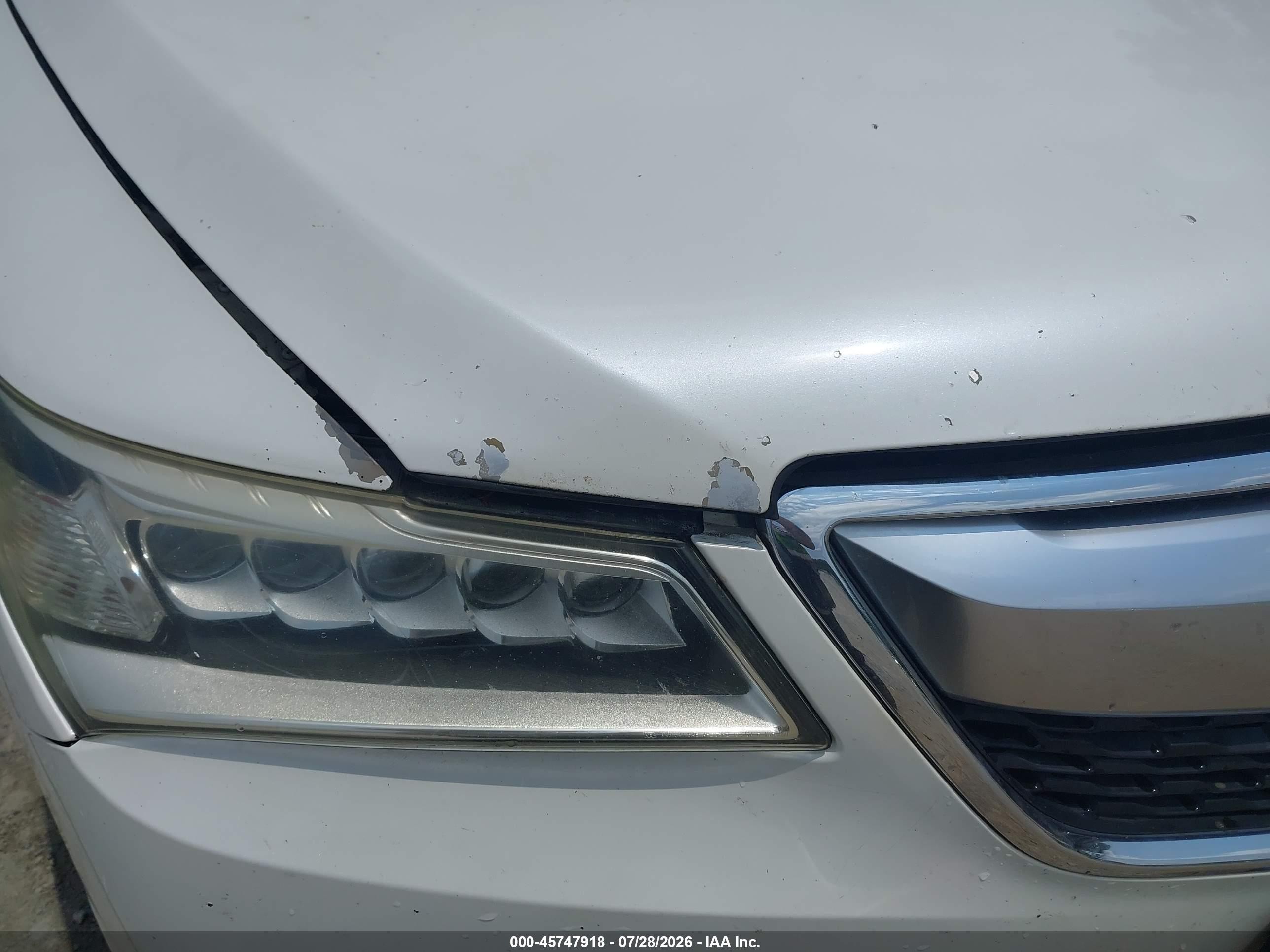 2014 Acura Mdx   White vin: 5FRYD3H2XEB007432