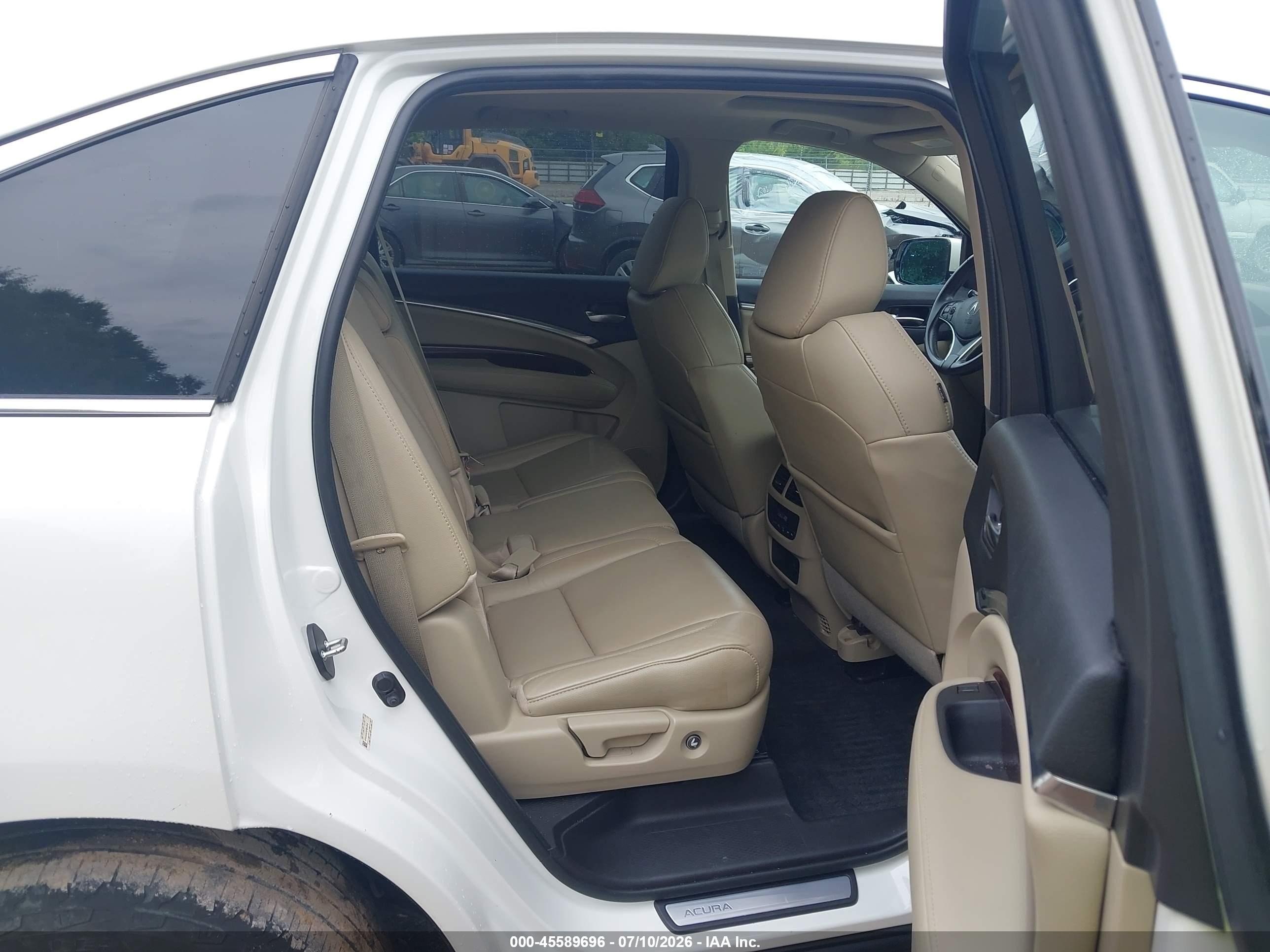 2015 Acura Mdx   White vin: 5FRYD3H2XFB012910