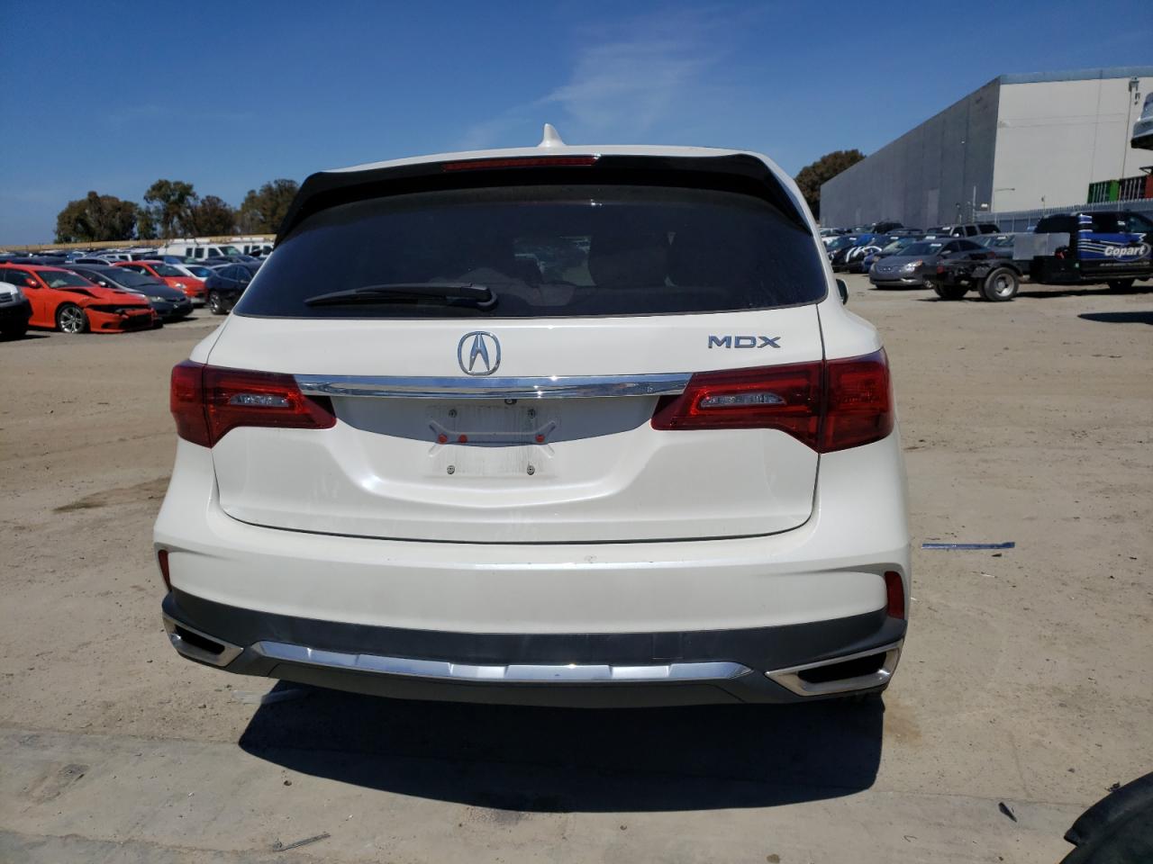 2017 Acura Mdx  White vin: 5FRYD3H33HB007172