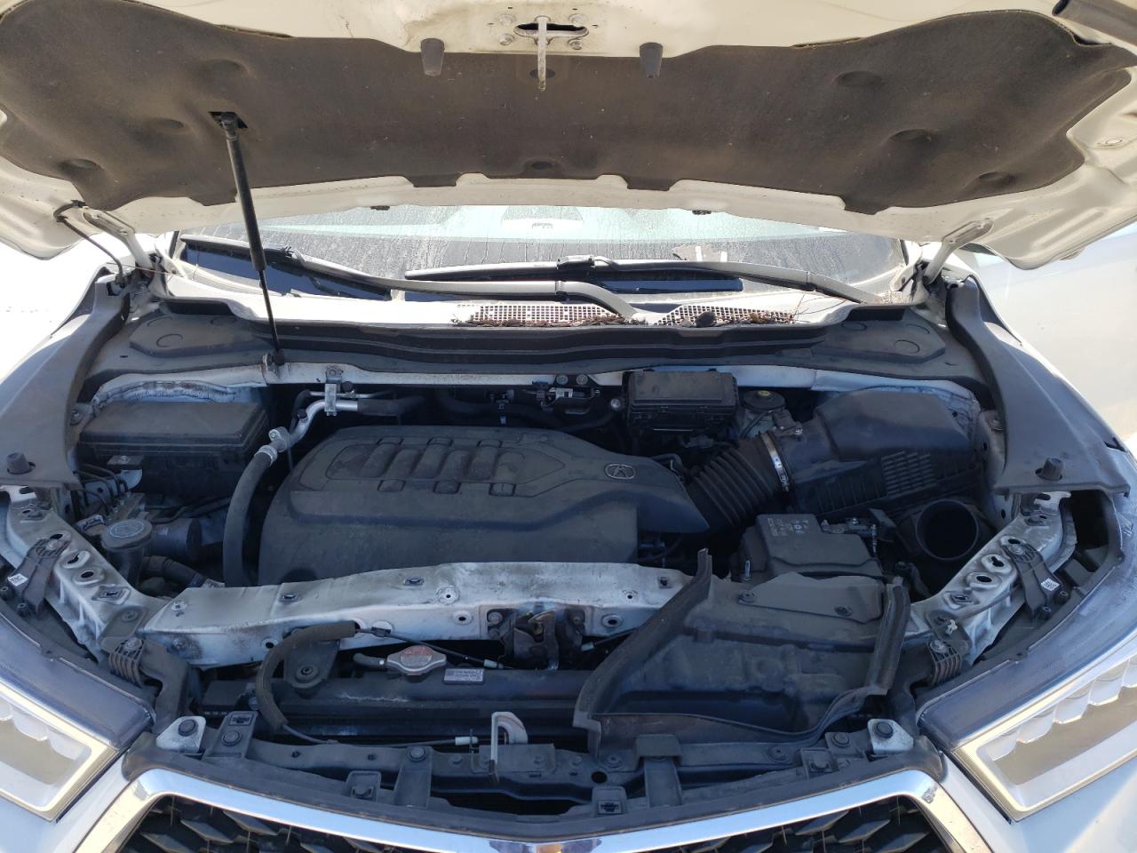 2017 Acura Mdx  White vin: 5FRYD3H33HB007172