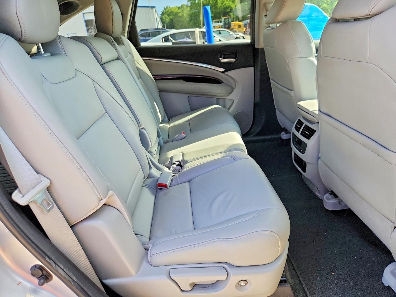 2014 Acura Mdx Technology Silver vin: 5FRYD3H40EB004783