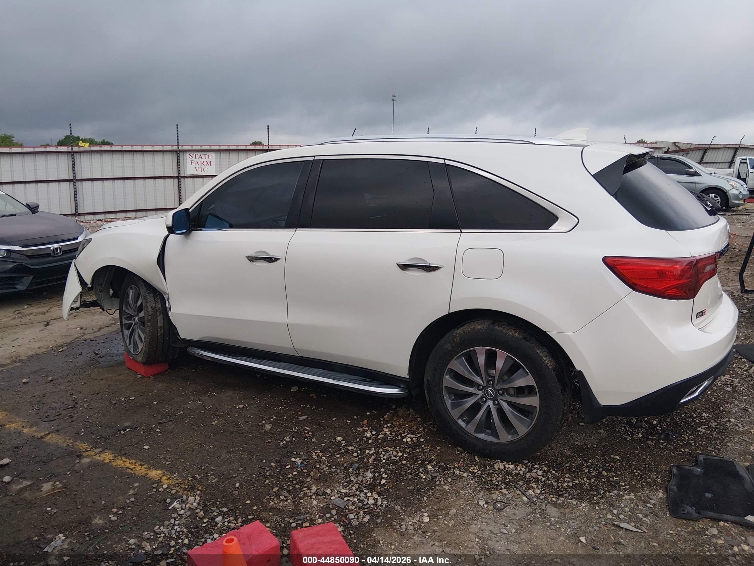 2015 Acura Mdx Technology Package White vin: 5FRYD3H49FB003732
