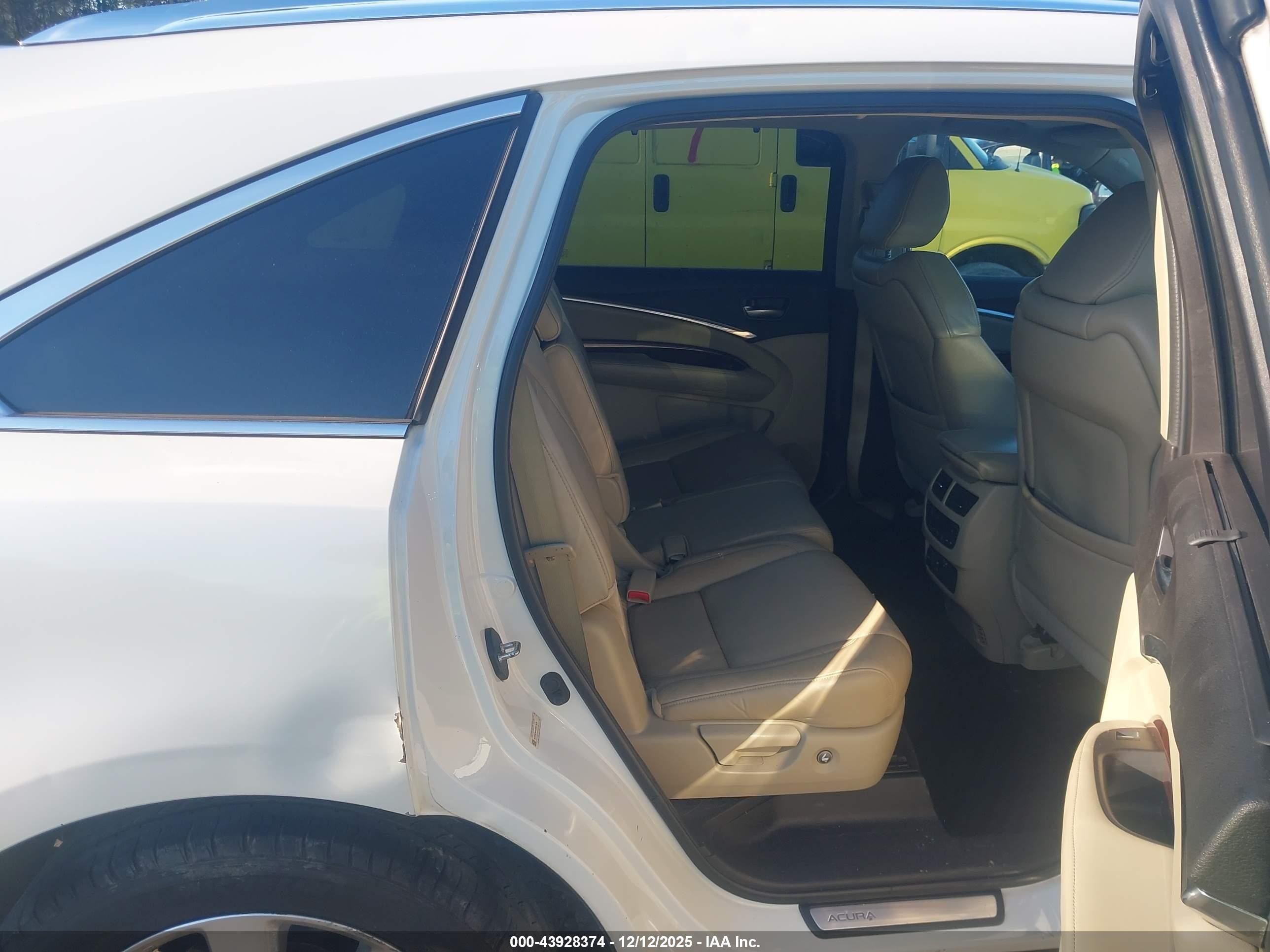 2014 Acura Mdx Advance Pkg W/entertainment Pkg White vin: 5FRYD3H84EB017426