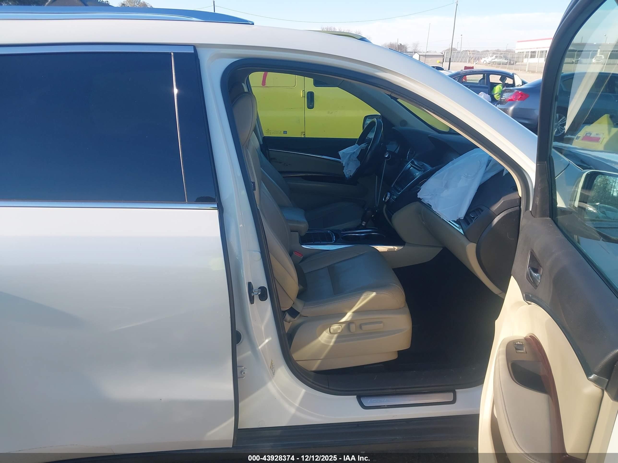 2014 Acura Mdx Advance Pkg W/entertainment Pkg White vin: 5FRYD3H84EB017426