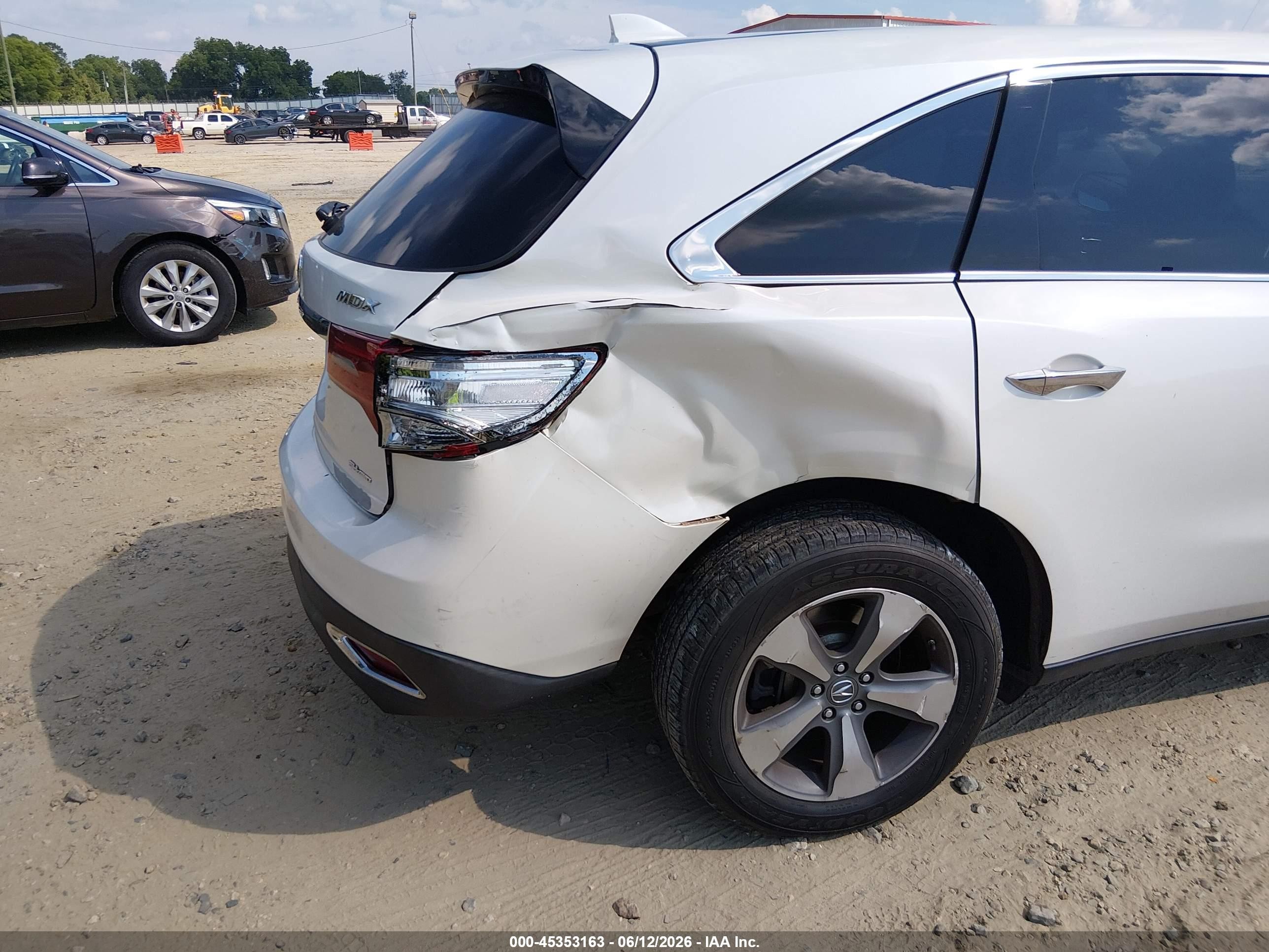 2014 Acura Mdx   White vin: 5FRYD4H20EB014699
