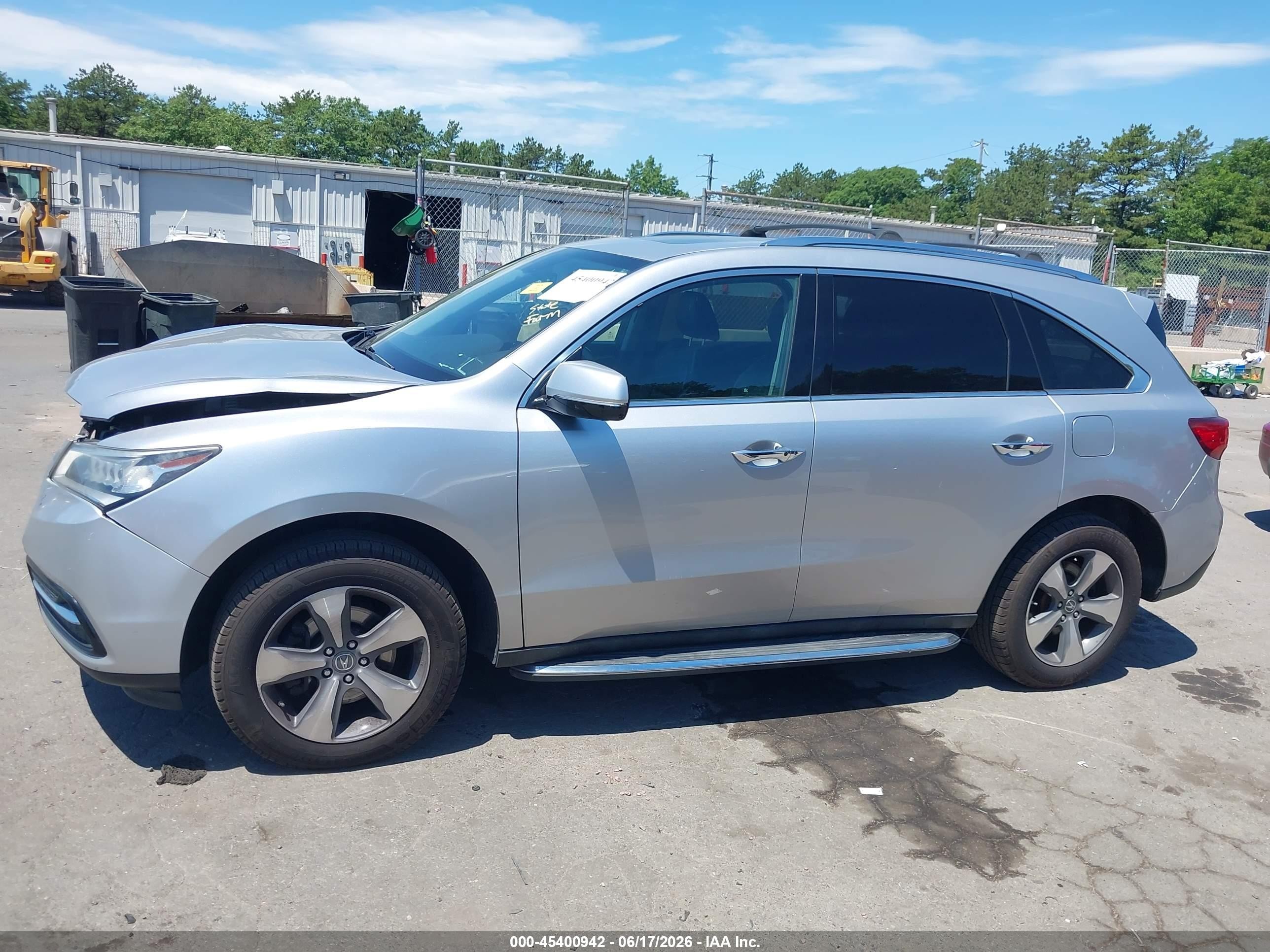 2014 Acura Mdx   Silver vin: 5FRYD4H24EB031215