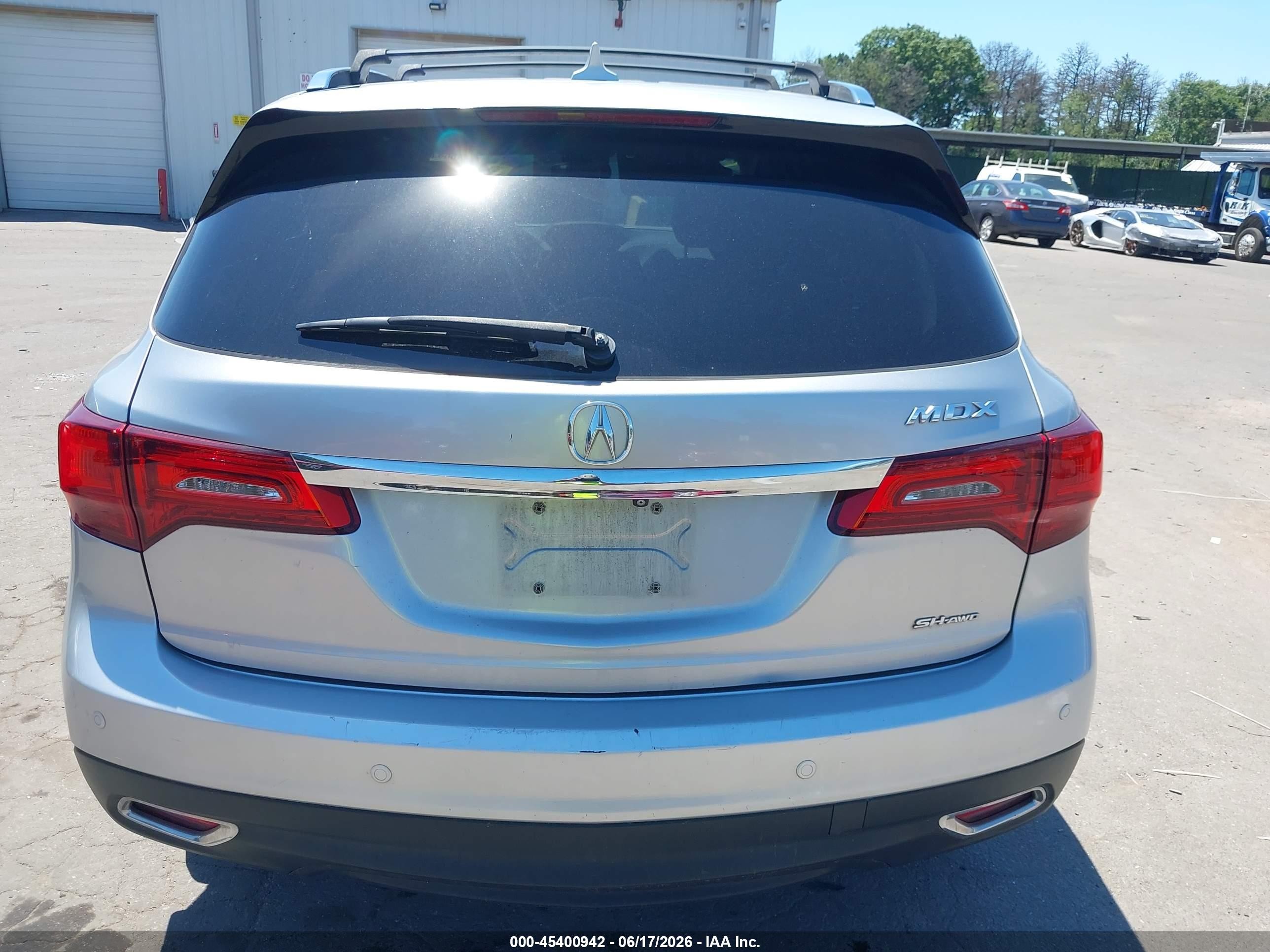 2014 Acura Mdx   Silver vin: 5FRYD4H24EB031215