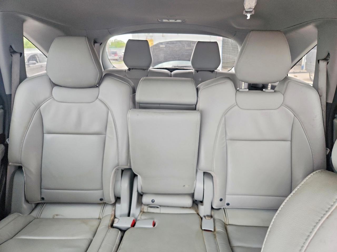 2015 Acura Mdx Silver vin: 5FRYD4H28FB010059