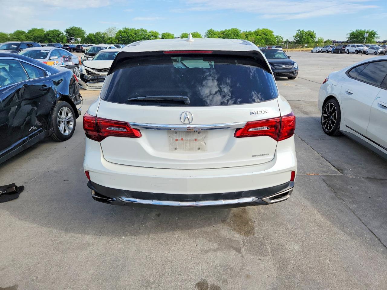 2017 Acura Mdx White vin: 5FRYD4H30HB019575