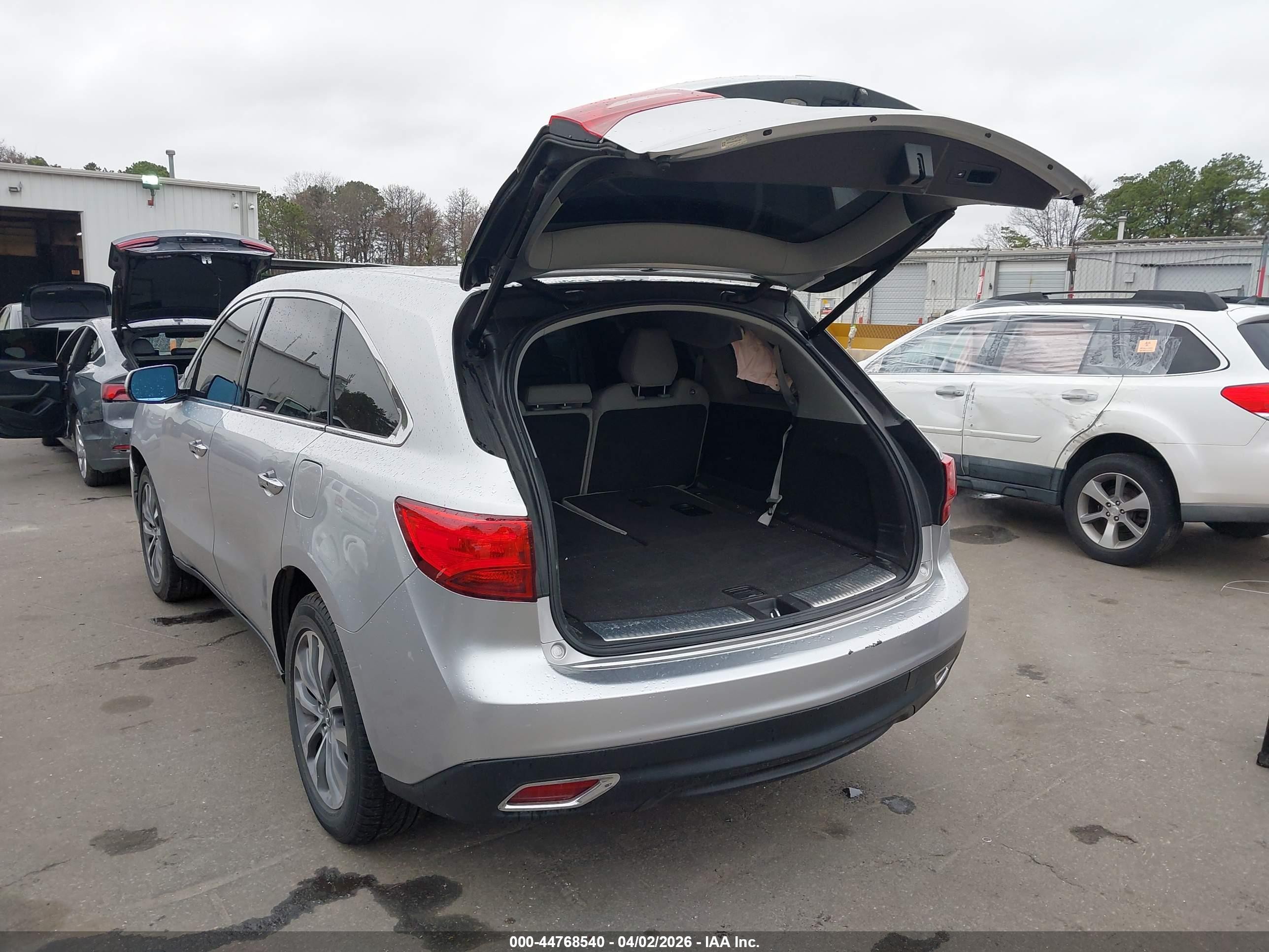 2014 Acura Mdx Technology Package Silver vin: 5FRYD4H42EB023082