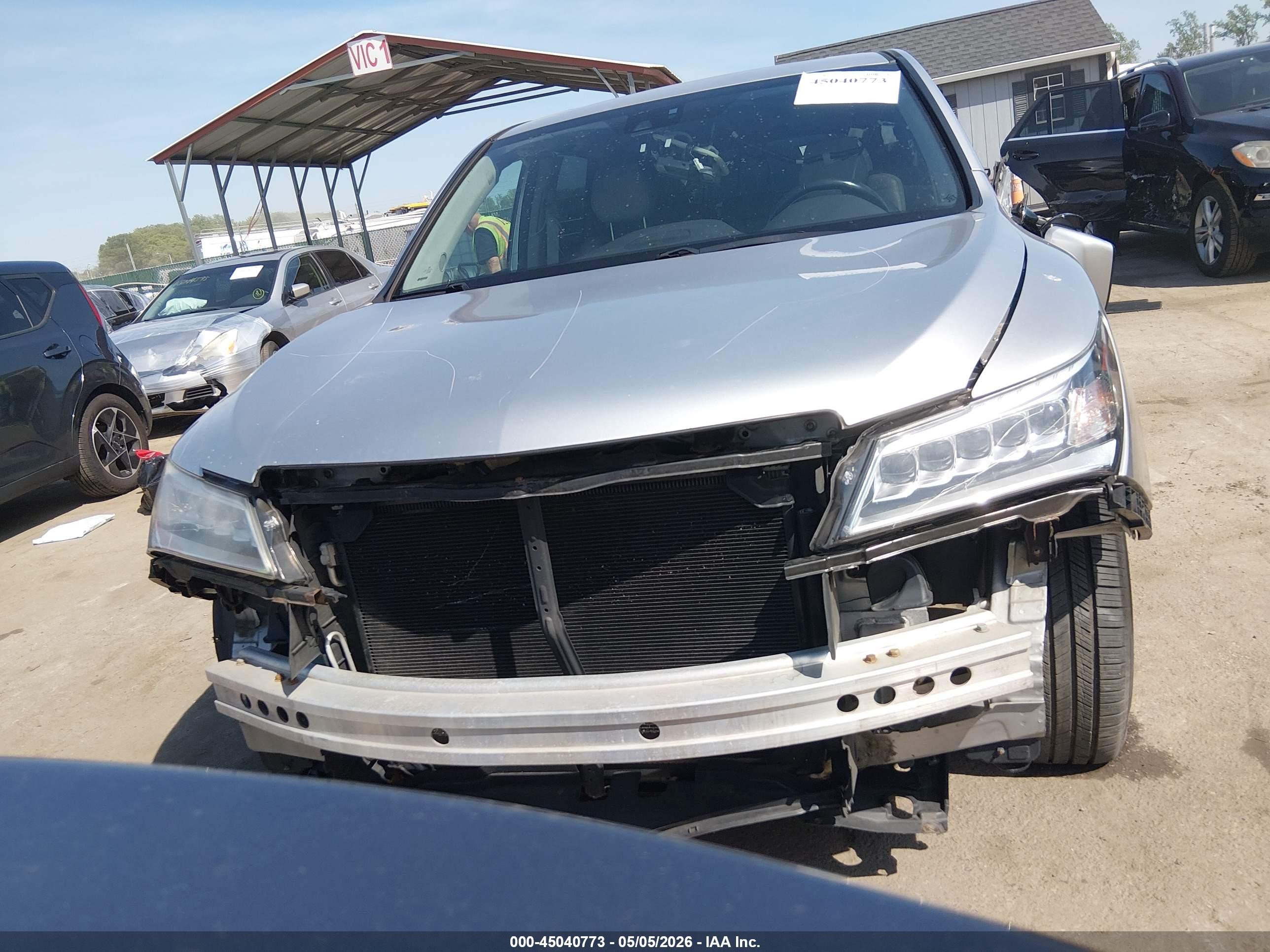 2014 Acura Mdx Technology Package Silver vin: 5FRYD4H43EB013936