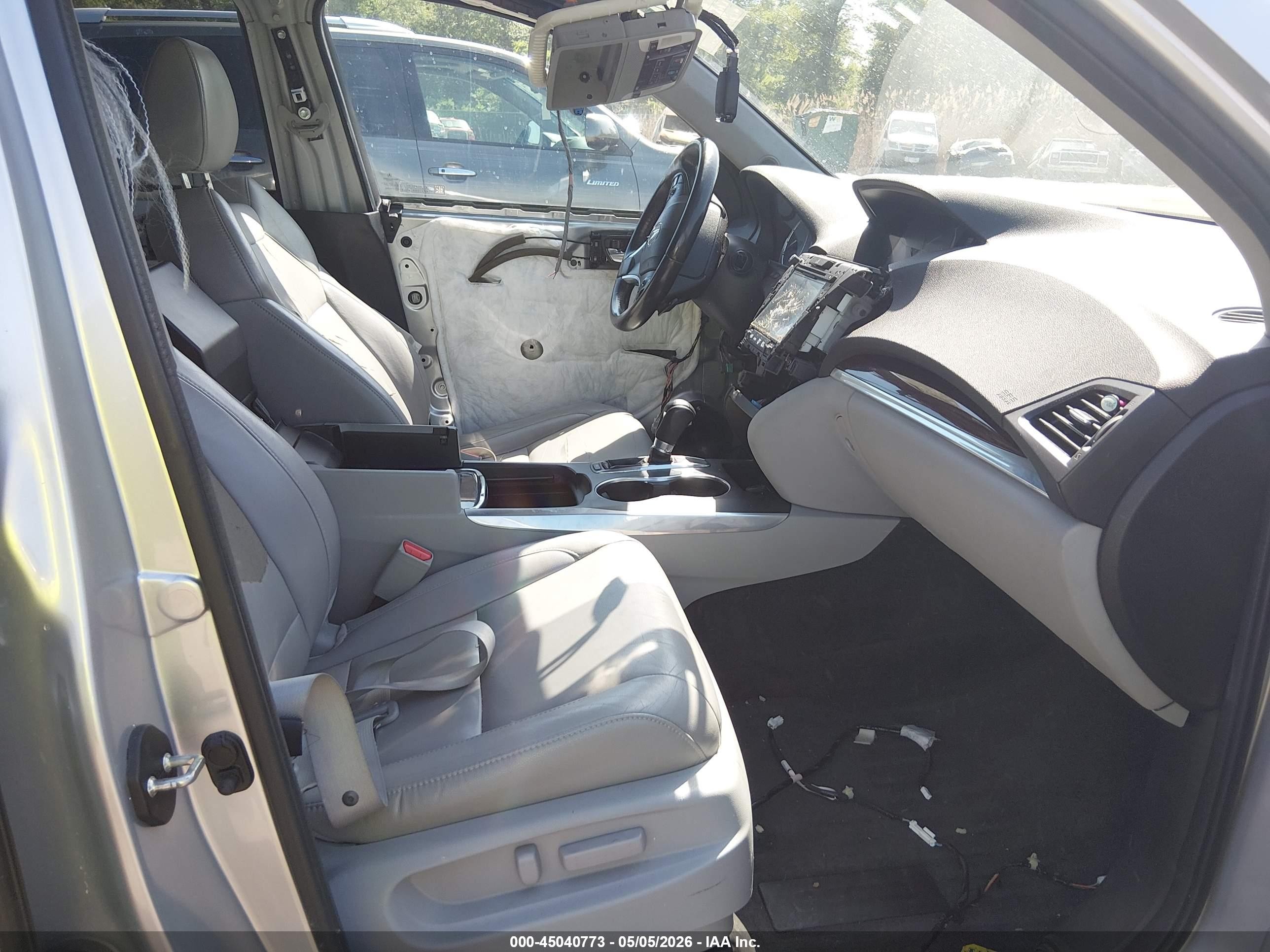 2014 Acura Mdx Technology Package Silver vin: 5FRYD4H43EB013936