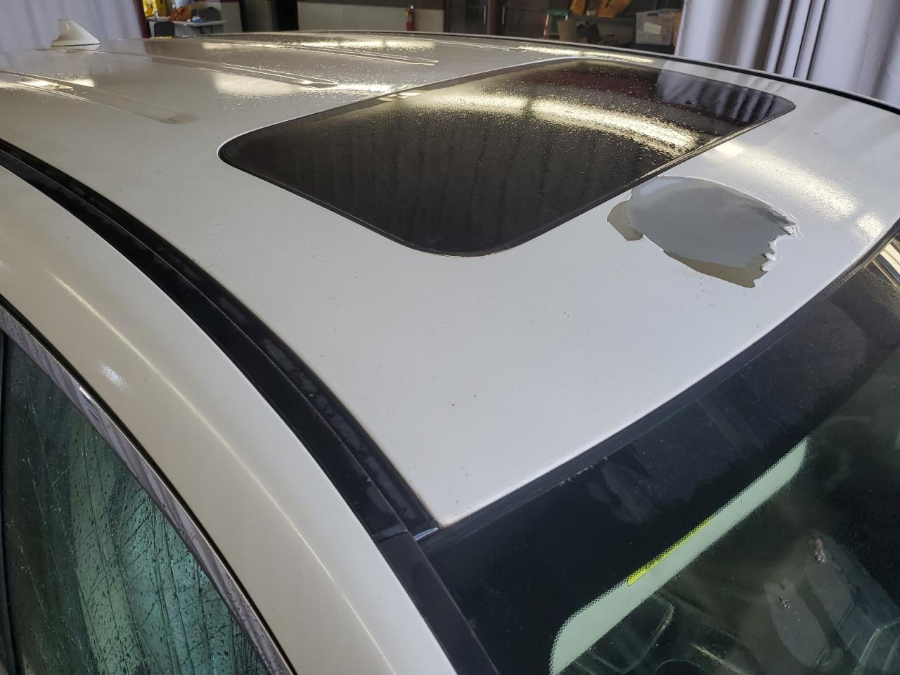 2014 Acura Mdx Technology White vin: 5FRYD4H44EB019096 Damage: Roof, Peeling, > 12 Inches